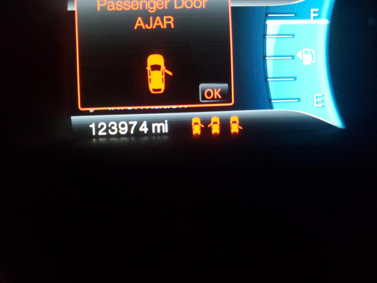 Photo 8 from auction – 2011 FORD EDGE LIMIT with VIN 2FMDK4KC4BBA16550