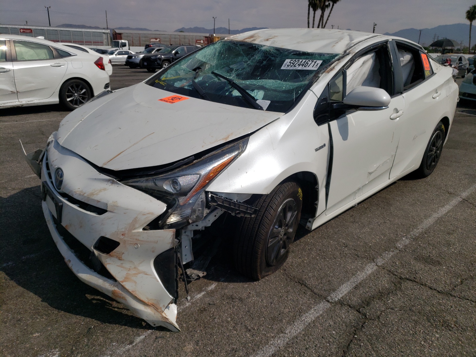 Photo 2 from auction – 2018 TOYOTA PRIUS with VIN JTDKBRFU4J3060347
