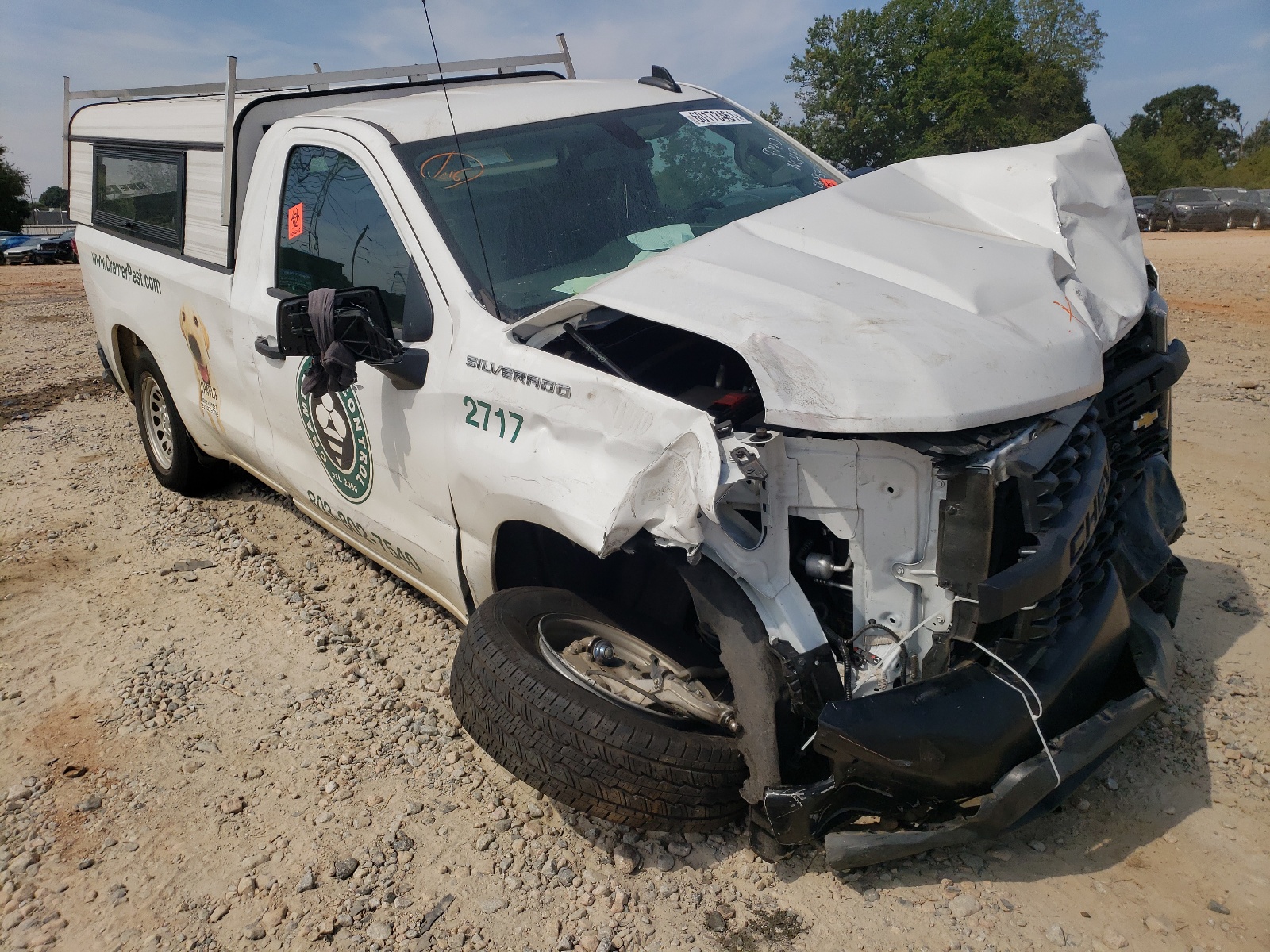 CHEVROLET SILVERADO 2021 with VIN 3GCNWAEH8MG157933 - Photo from auction