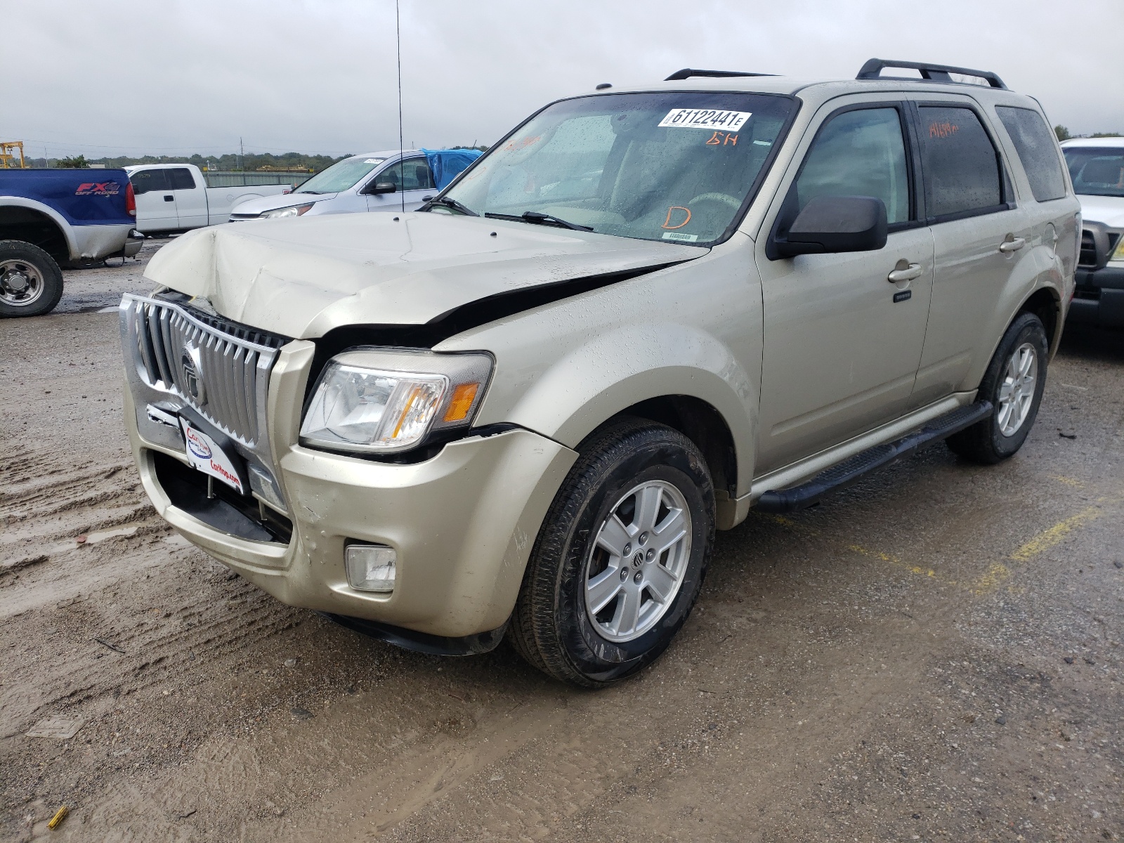 Photo 2 from auction – 2010 MERCURY MARINER with VIN 4M2CN8BG2AKJ11740