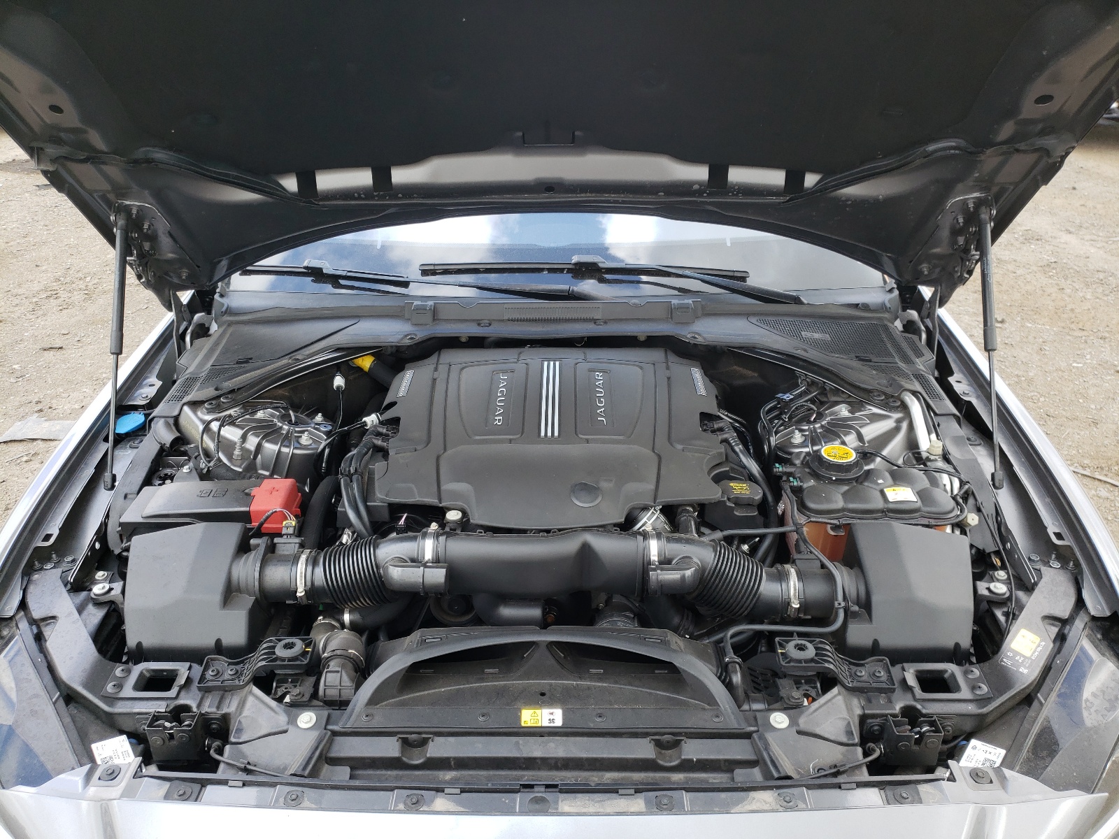 Photo 7 from auction – 2017 JAGUAR XE R - SPO with VIN SAJAF4BV2HA967090