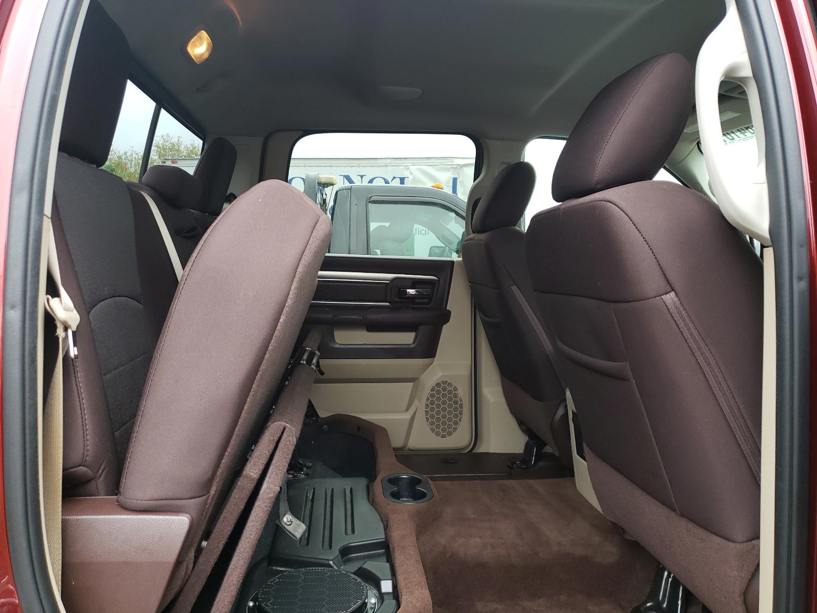 Photo 6 from auction – 2016 RAM 3500 SLT with VIN 3C63RRHL8GG215919