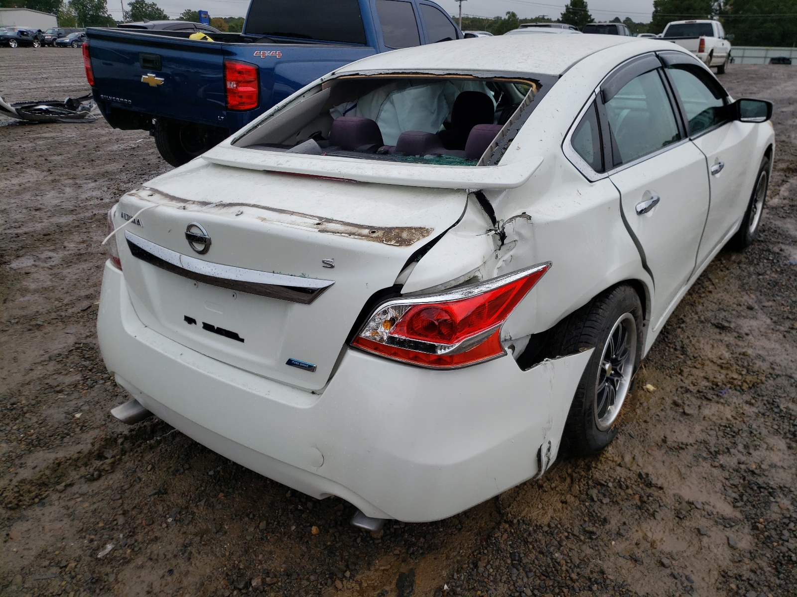 Photo 4 from auction – 2013 NISSAN ALTIMA 2.5 with VIN 1N4AL3AP7DN446377