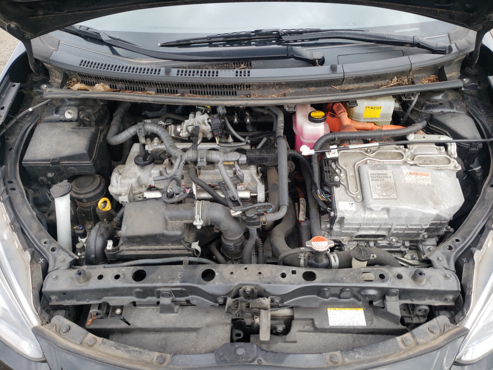 Photo 7 from auction – 2015 TOYOTA PRIUS C with VIN JTDKDTB33F1113711