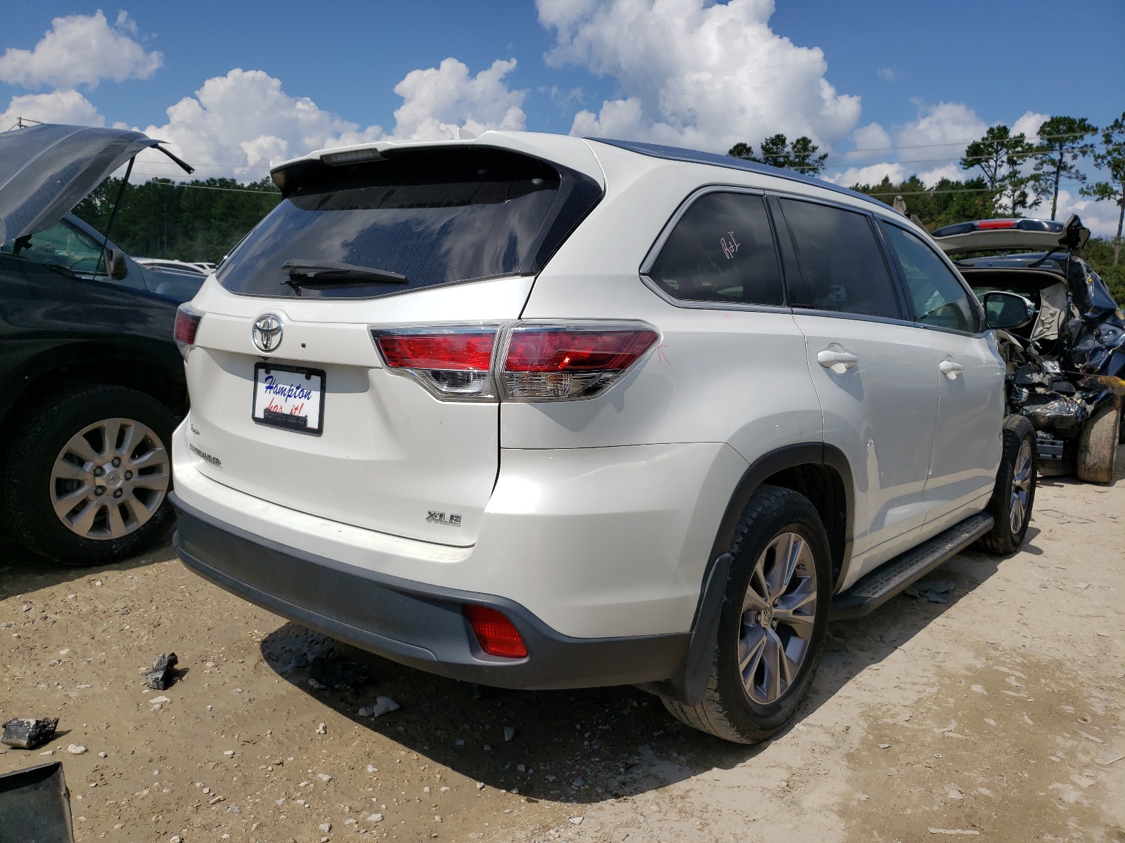 صورة رقم 4 من المزاد - 2015 TOYOTA HIGHLANDER مع VIN 5TDKKRFH5FS077991