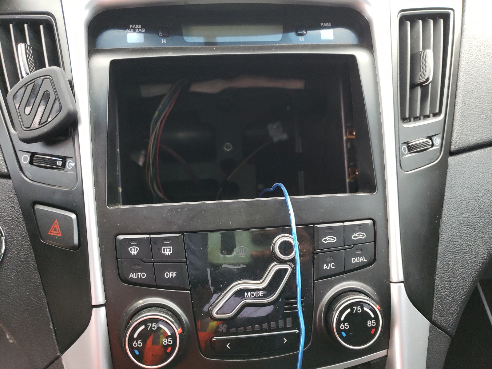 Zdjęcie 9 z aukcji – 2011 HYUNDAI SONATA SE z VIN 5NPEC4ABXBH207683