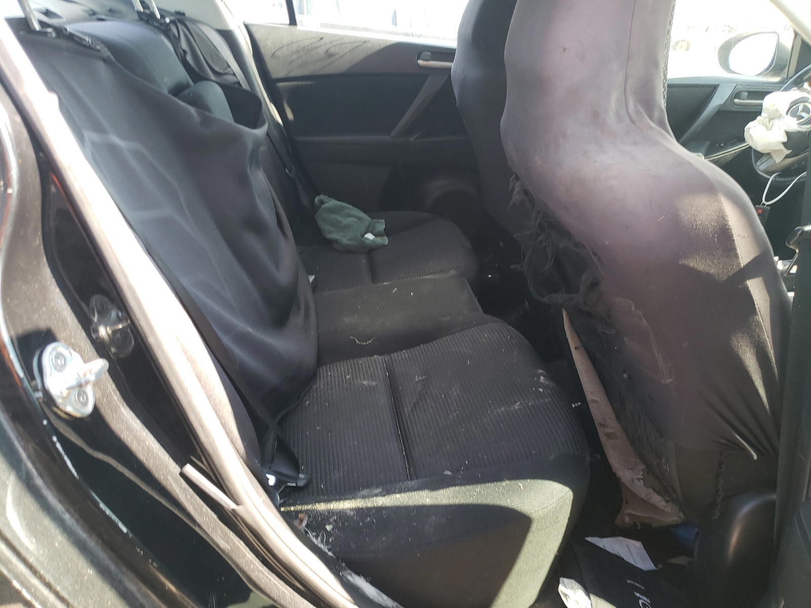 Photo 6 from auction – 2012 MAZDA 3 I with VIN JM1BL1V78C1612960