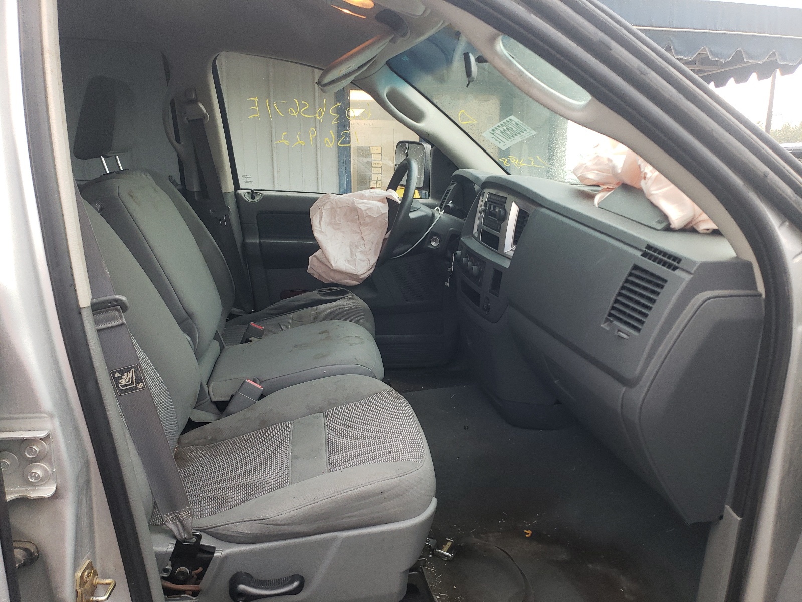 Photo 5 from auction – 2007 DODGE RAM 1500 S with VIN 1D7HU18247S133898