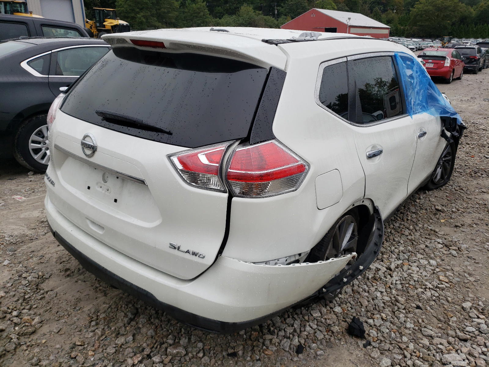 Photo 4 from auction – 2016 NISSAN ROGUE S with VIN KNMAT2MV8GP711945