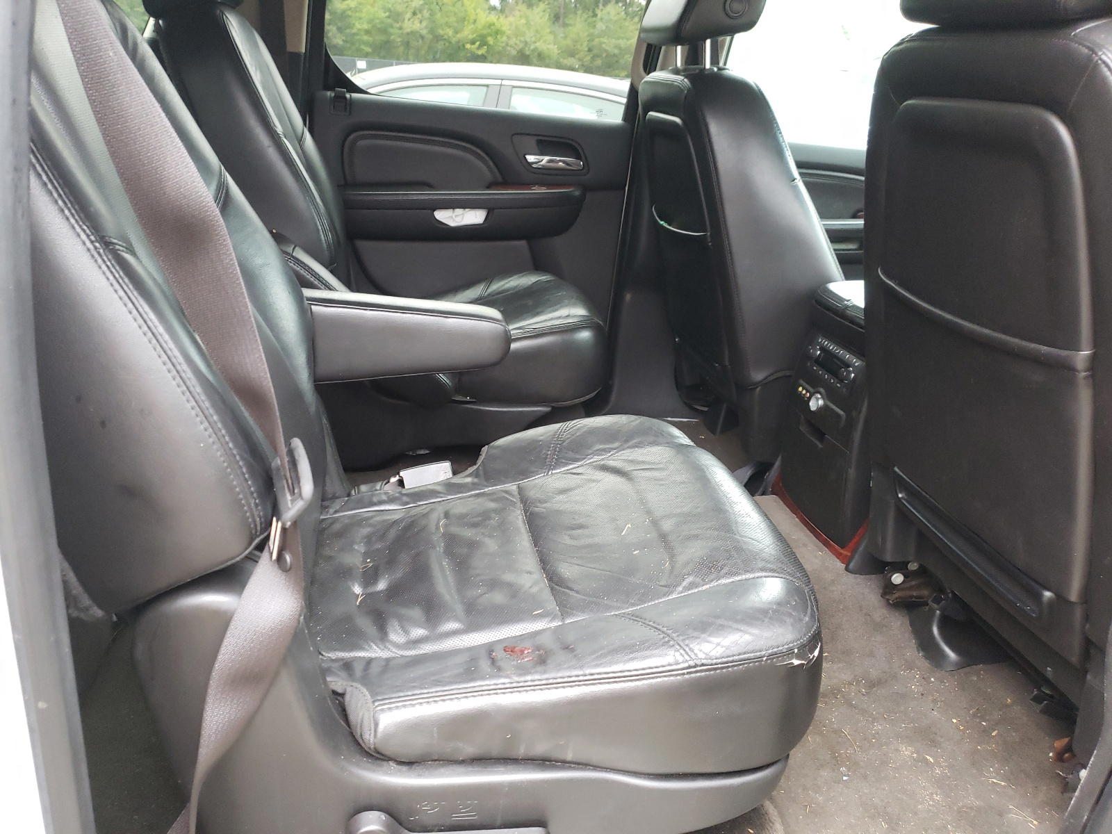 Photo 6 from auction – 2008 CADILLAC ESCALADE E with VIN 1GYFK66848R222370