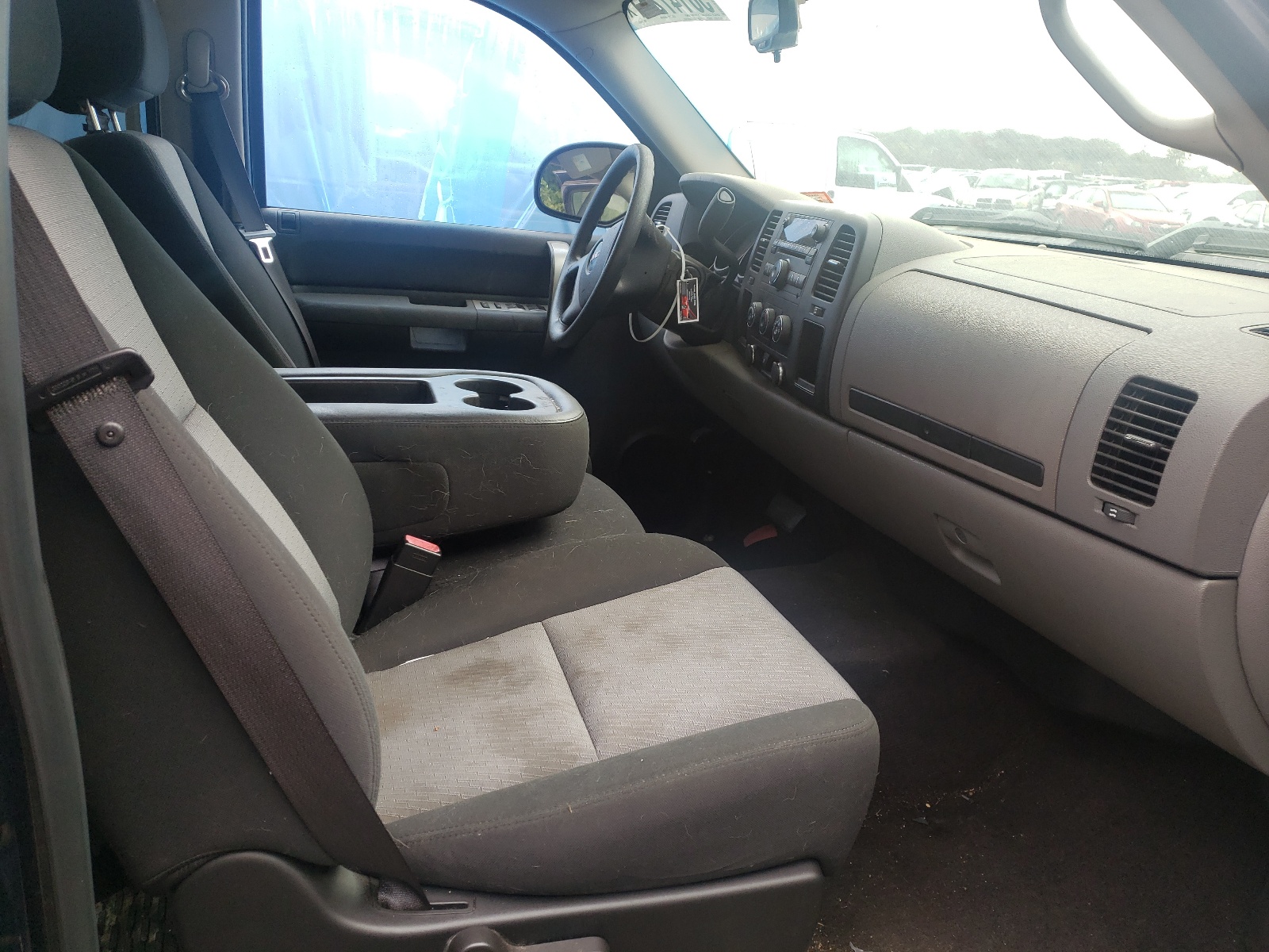 Photo 5 from auction – 2009 GMC SIERRA C15 with VIN 3GTEC13CX9G216035