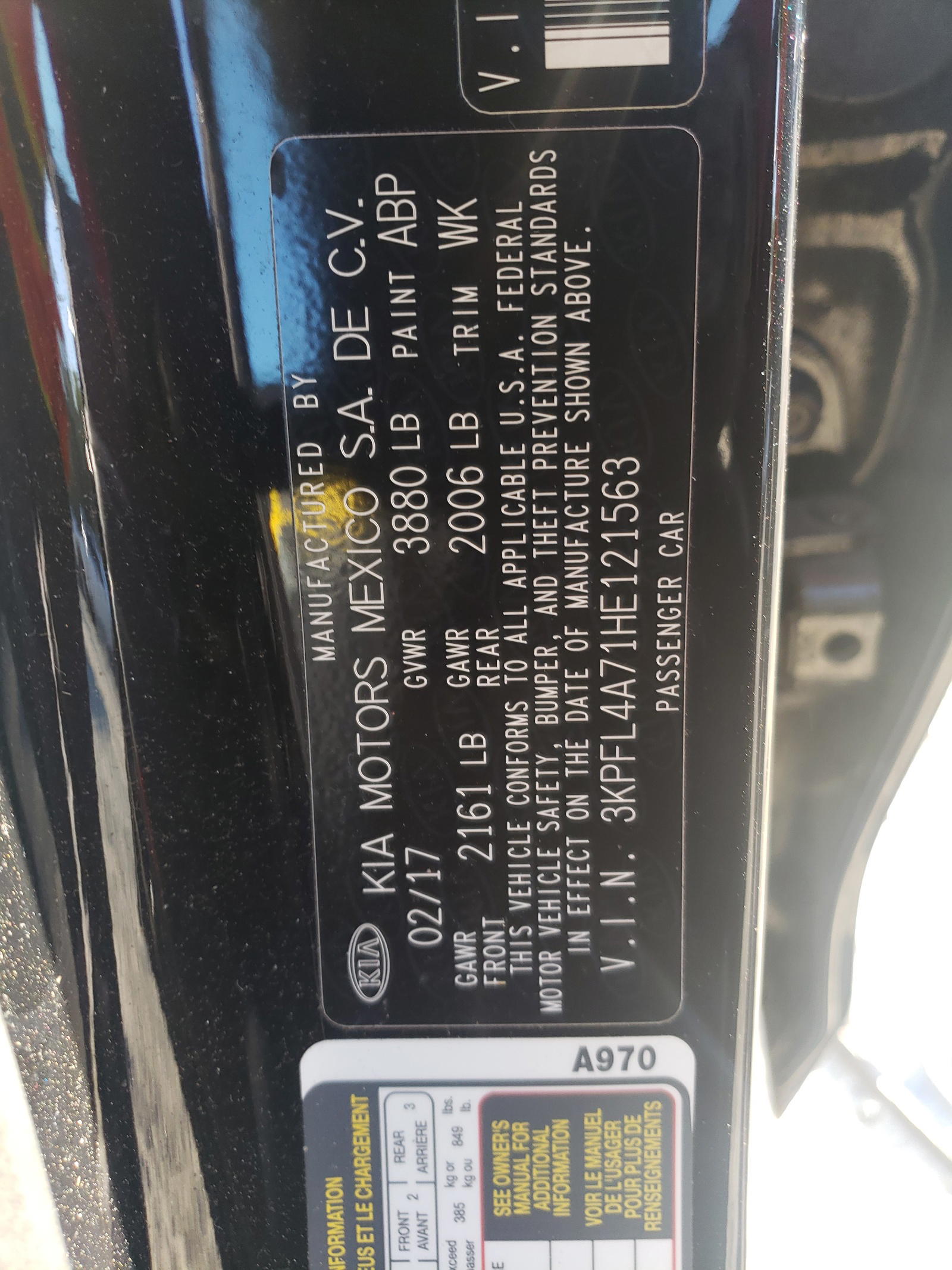 Photo 10 from auction – 2017 KIA FORTE LX with VIN 3KPFL4A71HE121563