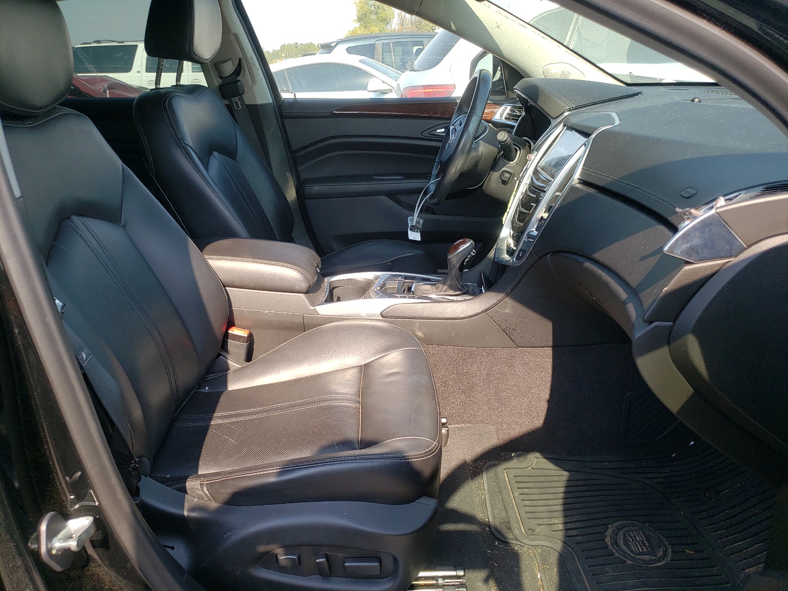 Photo 5 from auction – 2015 CADILLAC SRX PREMIU with VIN 3GYFNGE36FS547759