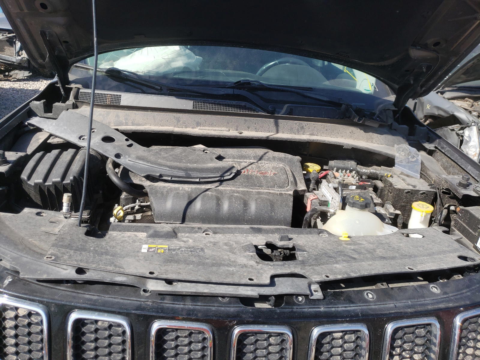 Photo 7 from auction – 2018 JEEP COMPASS LI with VIN 3C4NJDCB8JT442553