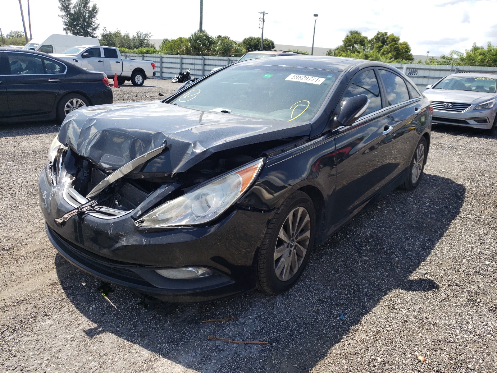Photo 2 from auction – 2014 HYUNDAI SONATA SE with VIN 5NPEC4AC4EH821657