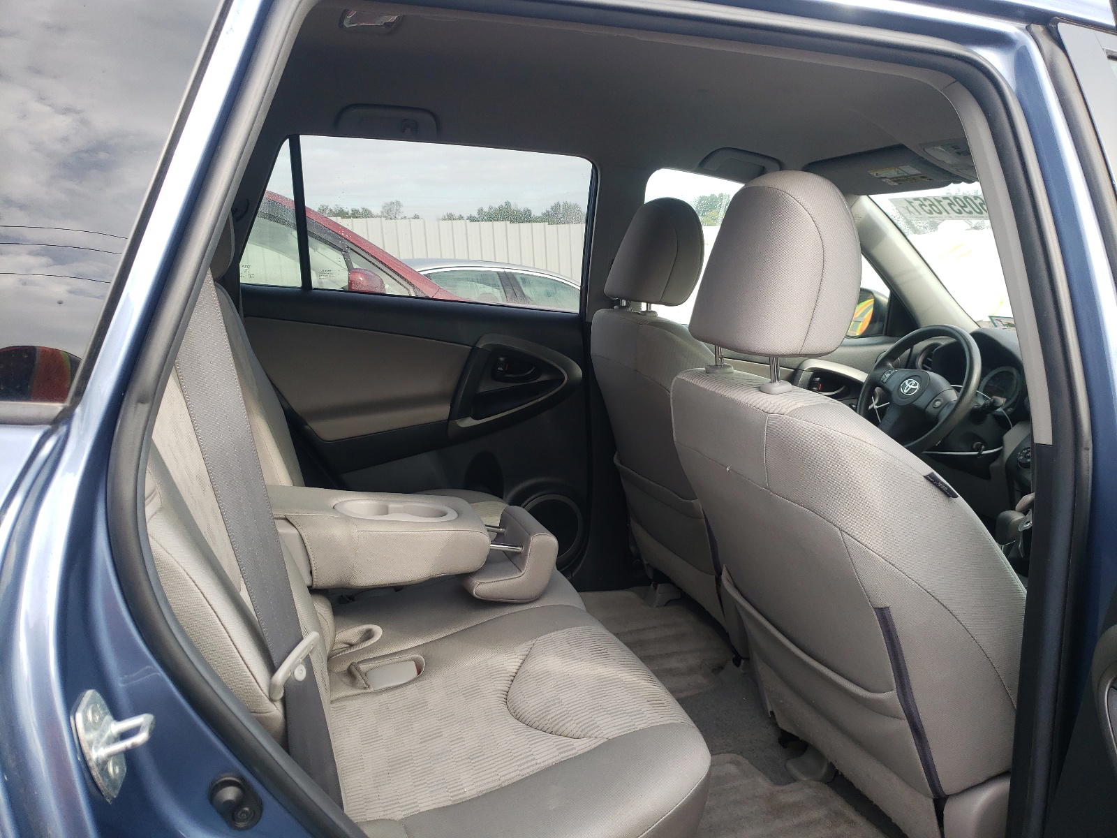 Photo 6 from auction – 2012 TOYOTA RAV4 with VIN 2T3BF4DV7CW191484