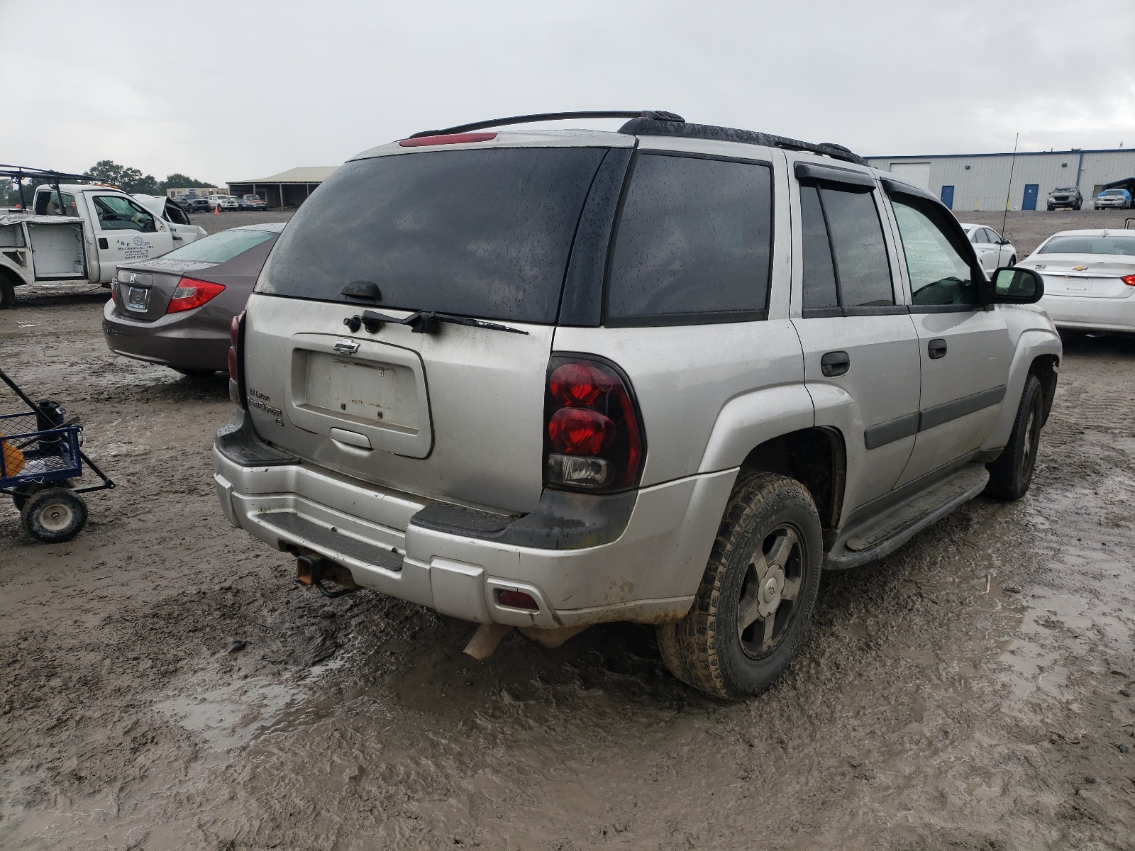 Photo 4 from auction – 2005 CHEVROLET TRAILBLAZE with VIN 1GNDT13S352175079