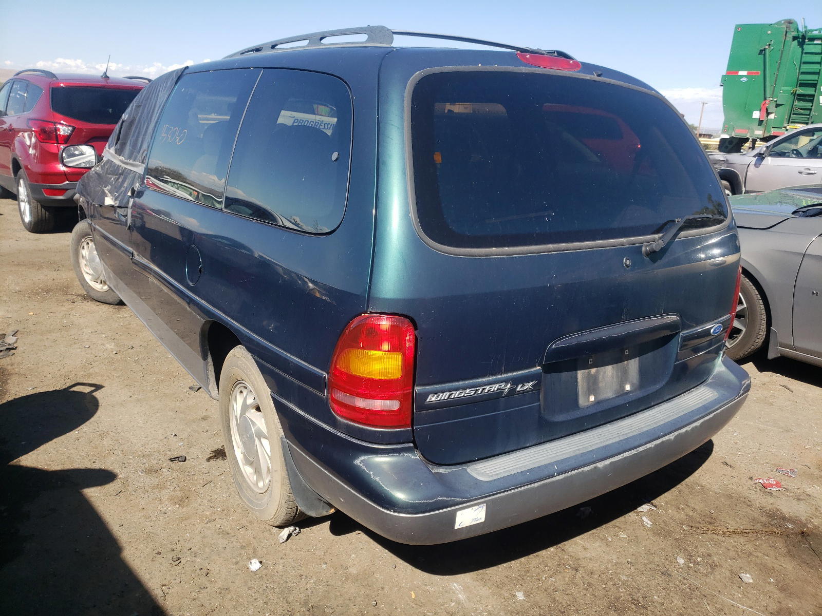 Photo 3 from auction – 1995 FORD WINDSTAR with VIN 2FMDA5140SBB58610