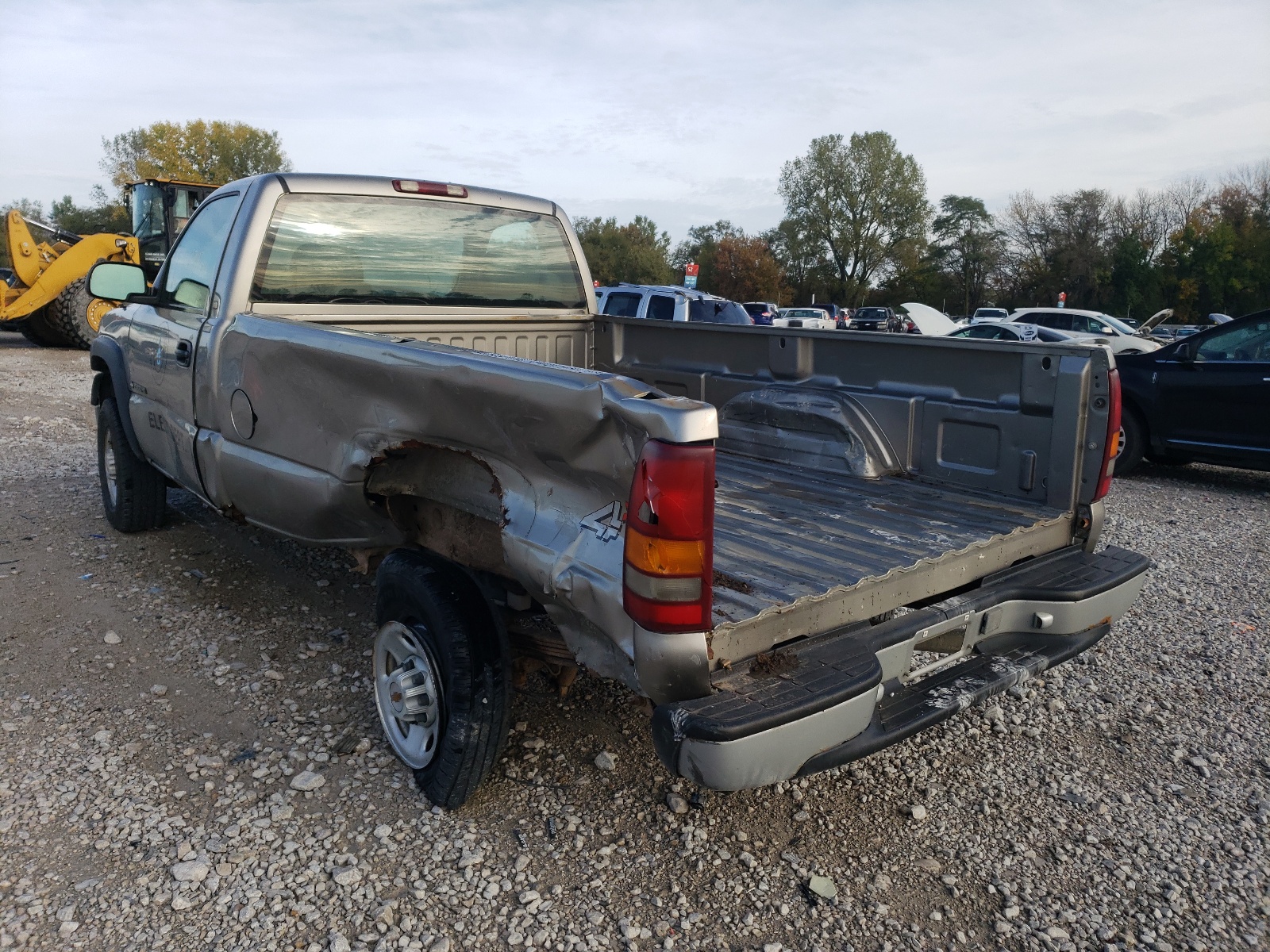 Photo 3 from auction – 2001 CHEVROLET SILVERADO with VIN 1GCHK24U31Z256460