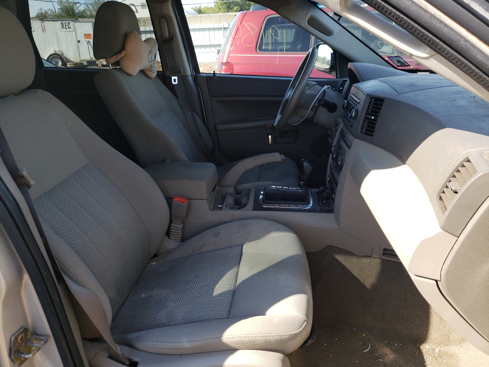 Photo 5 from auction – 2007 JEEP GRAND CHER with VIN 1J8GR48K57C597214