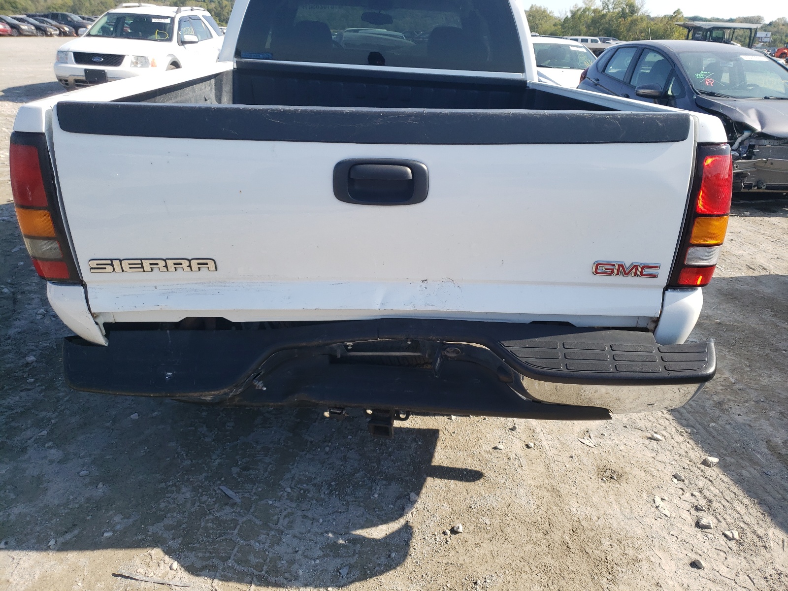 Photo 9 from auction – 2005 GMC NEW SIERRA with VIN 1GTEC19T65Z252810