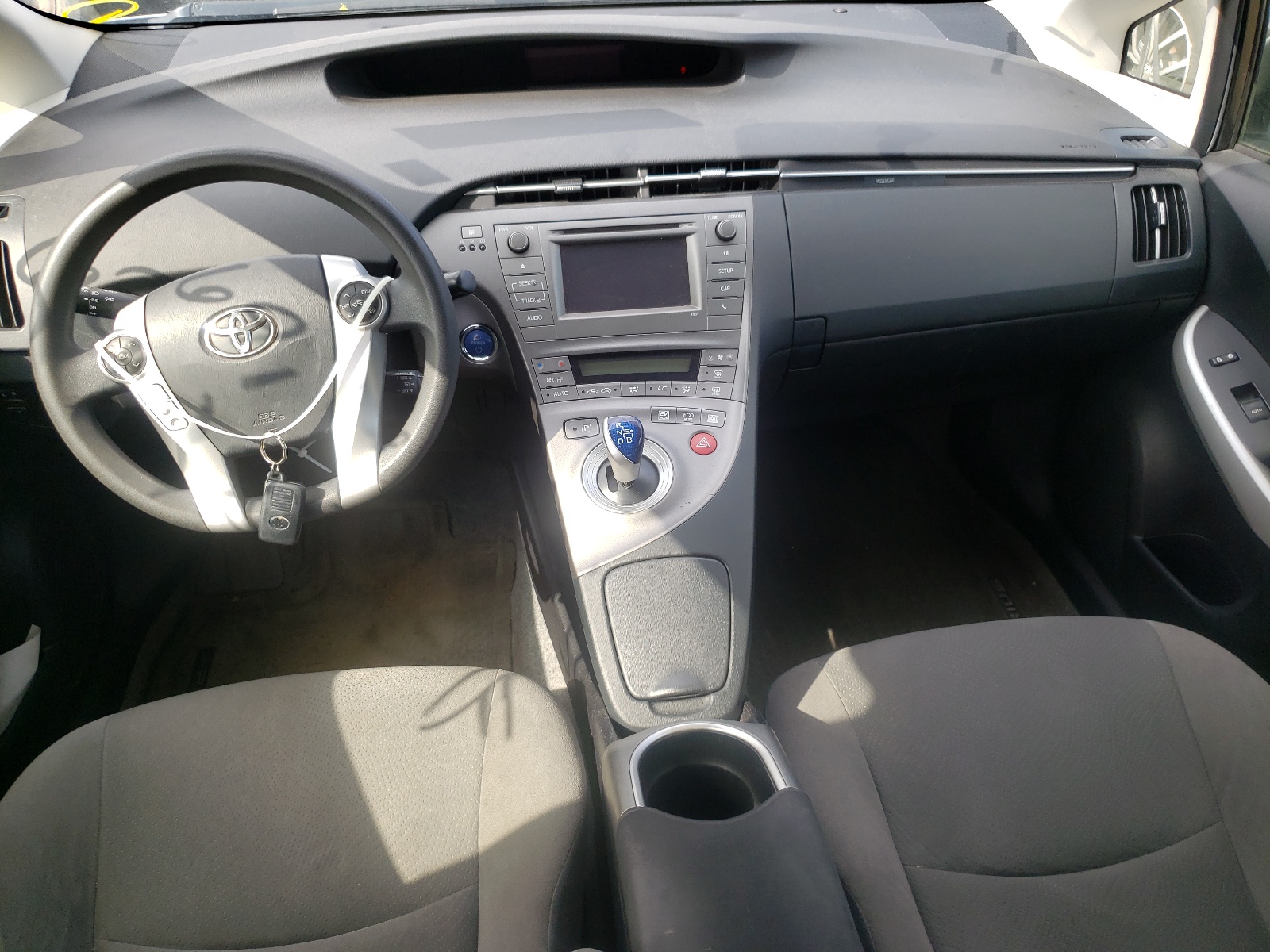 صورة رقم 9 من المزاد - 2012 TOYOTA PRIUS مع VIN JTDKN3DU1C5473373