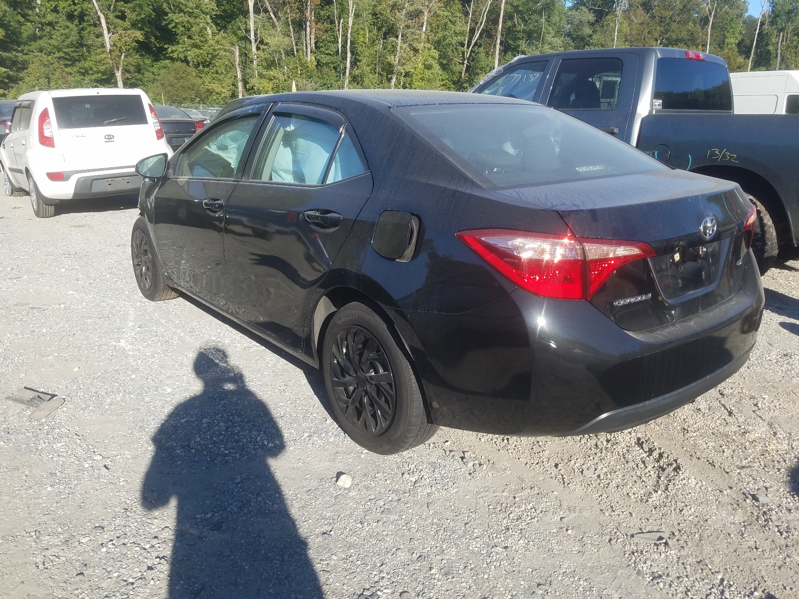 Photo 3 from auction – 2017 TOYOTA COROLLA L with VIN 2T1BURHE1HC929035