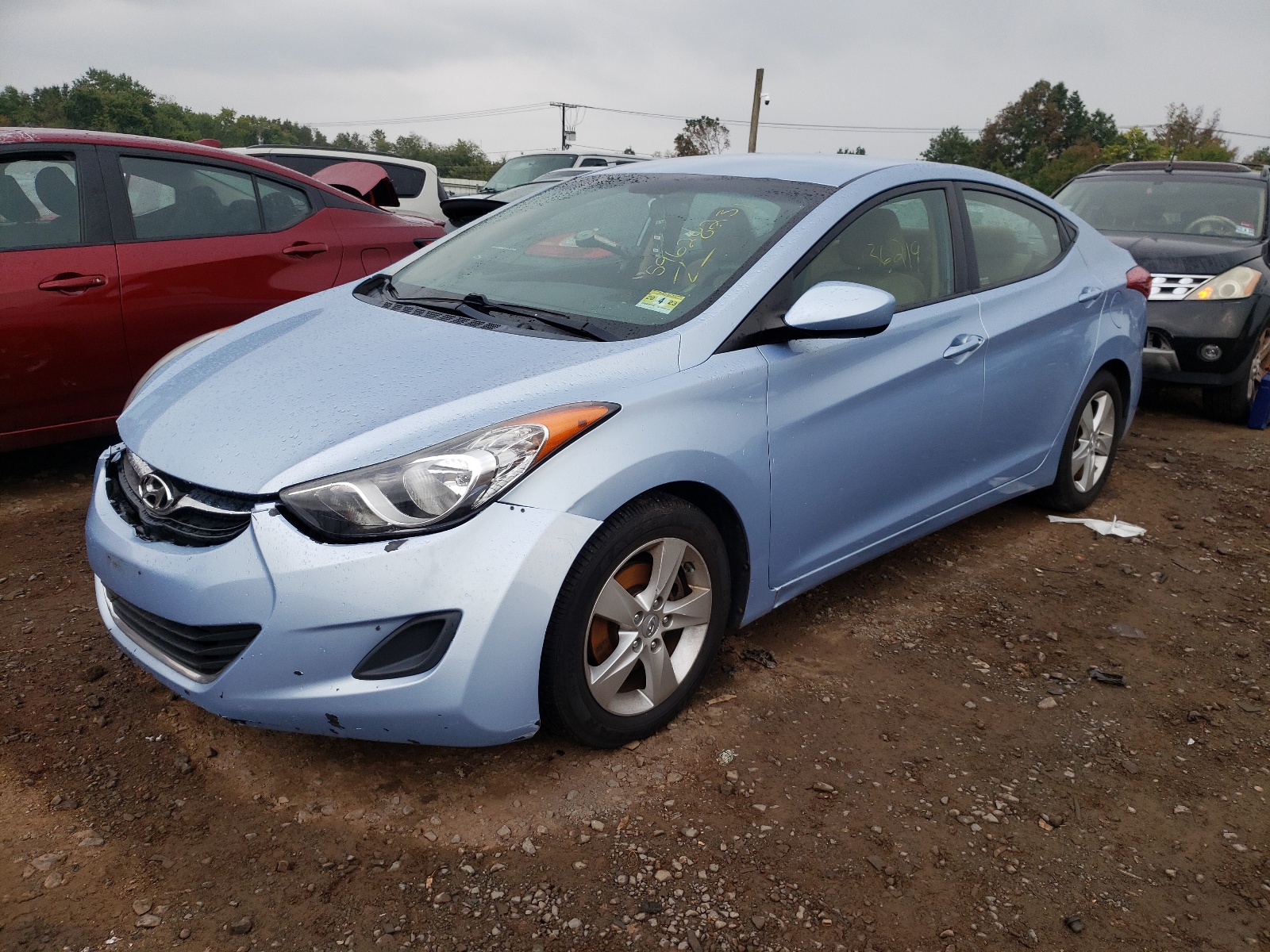 Photo 2 from auction – 2011 HYUNDAI ELANTRA GL with VIN KMHDH4AEXBU124750