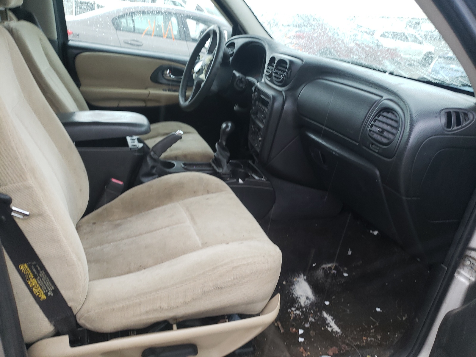 Photo 5 from auction – 2005 CHEVROLET TRAILBLAZE with VIN 1GNDT13S352175079