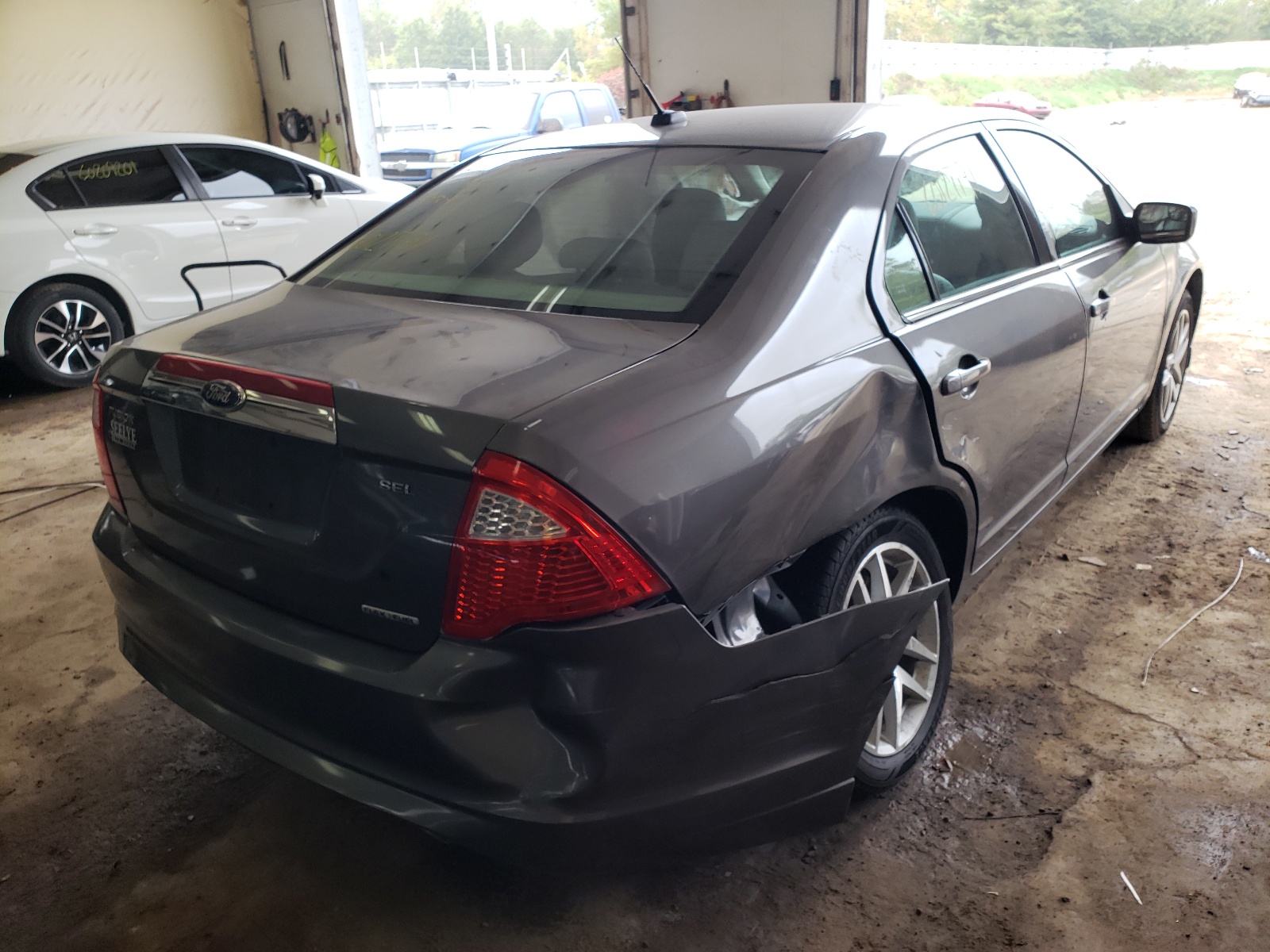 Photo 4 from auction – 2011 FORD FUSION SEL with VIN 3FAHP0JG3BR257110