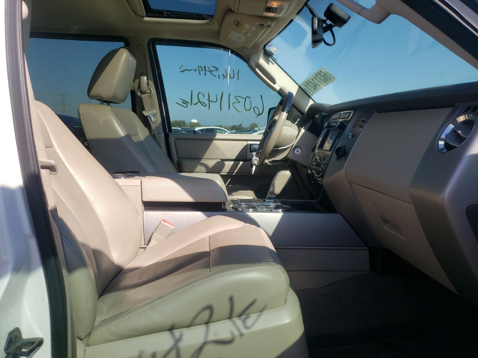 Photo 5 from auction – 2011 FORD EXPEDITION with VIN 1FMJK2A56BEF20354