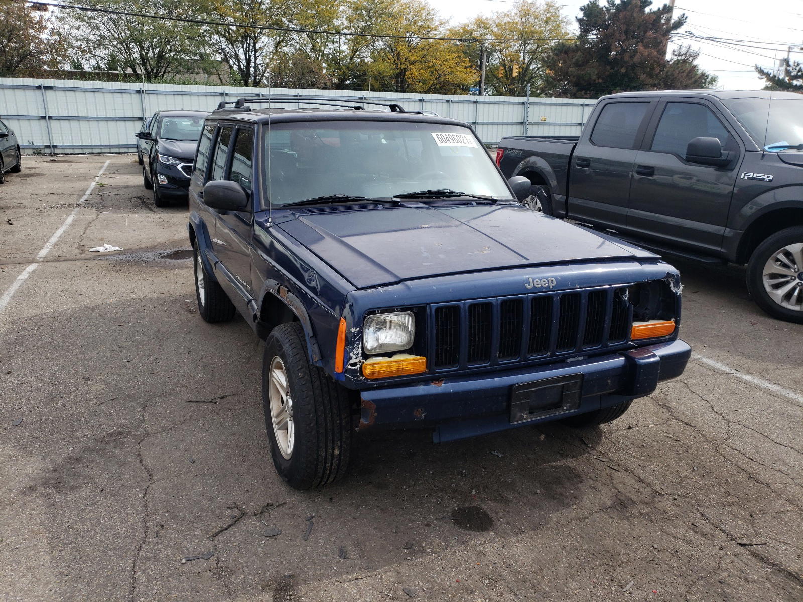 JEEP CHEROKEE C 2001 with VIN 1J4FF58S71L574391 - Photo from auction