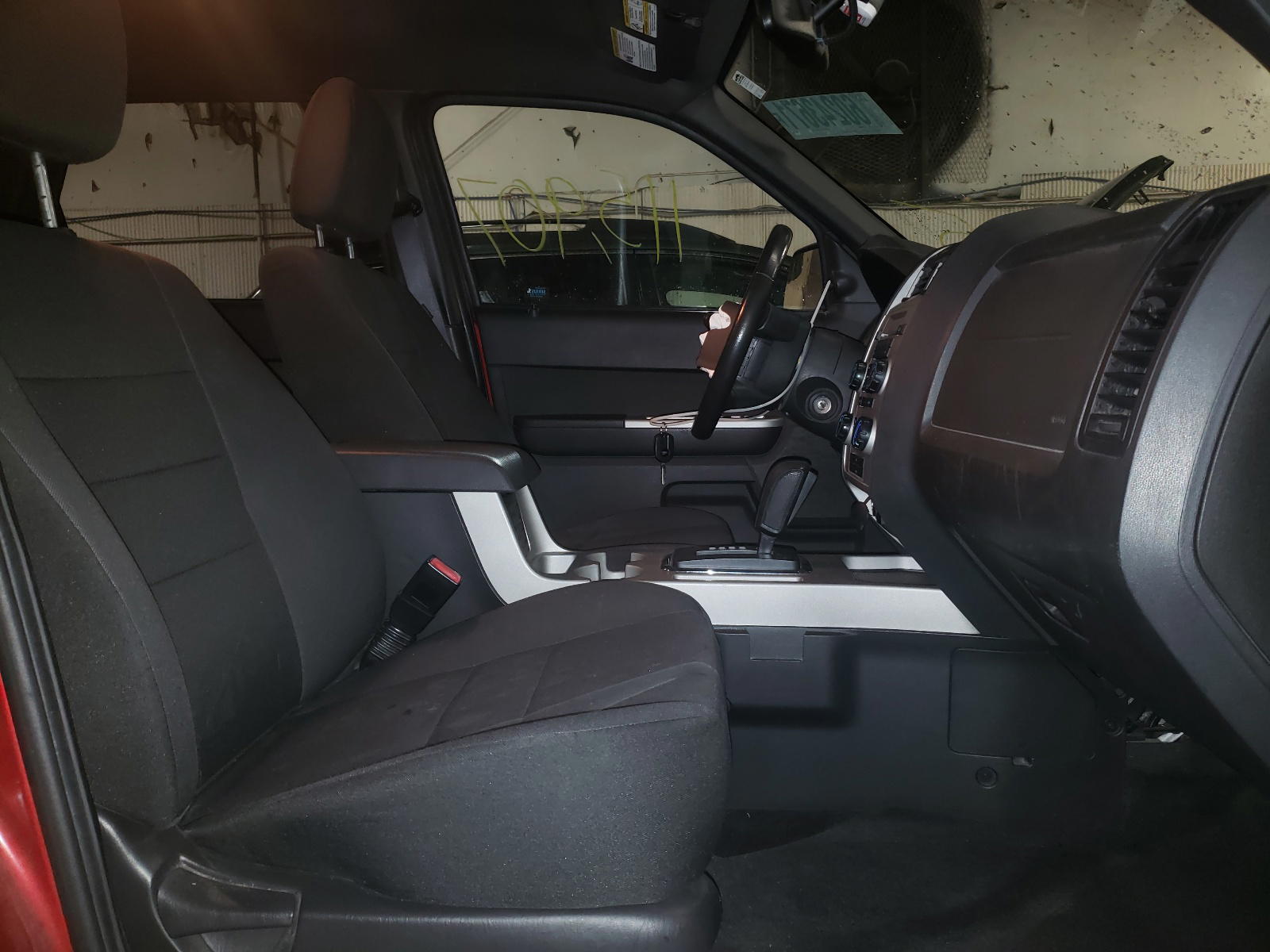 Photo 5 from auction – 2012 FORD ESCAPE XLT with VIN 1FMCU9D72CKB17631