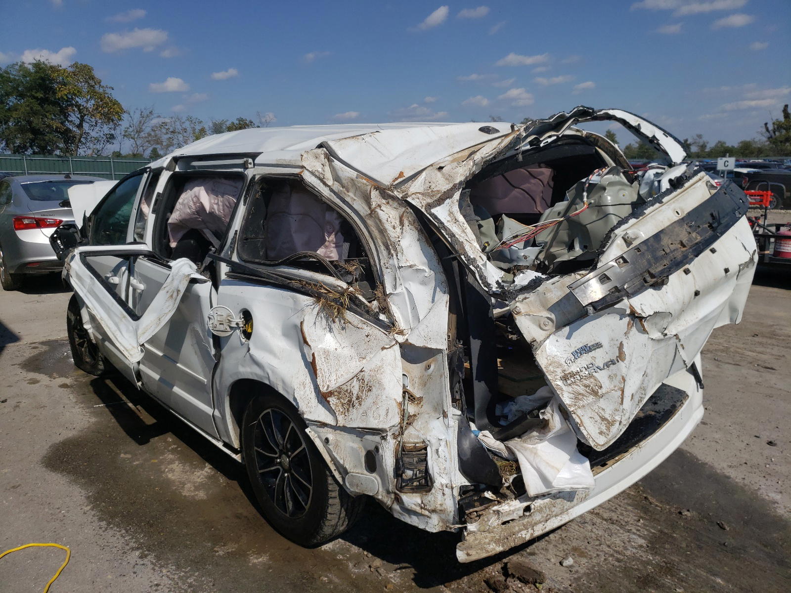 Photo 3 from auction – 2015 DODGE GRAND CARA with VIN 2C4RDGCG5FR704156