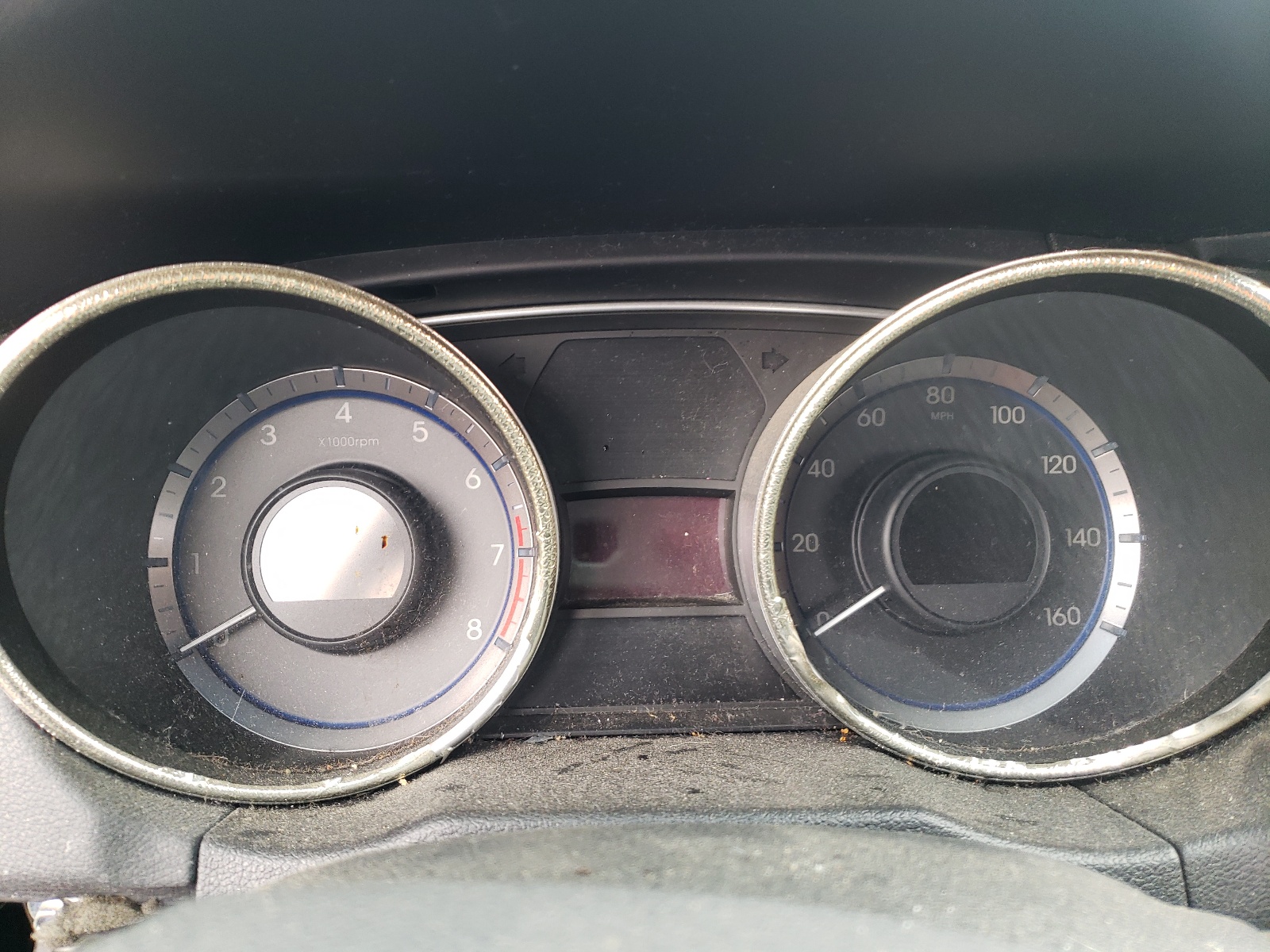Photo 8 from auction – 2011 HYUNDAI SONATA GLS with VIN 5NPEB4AC5BH264983