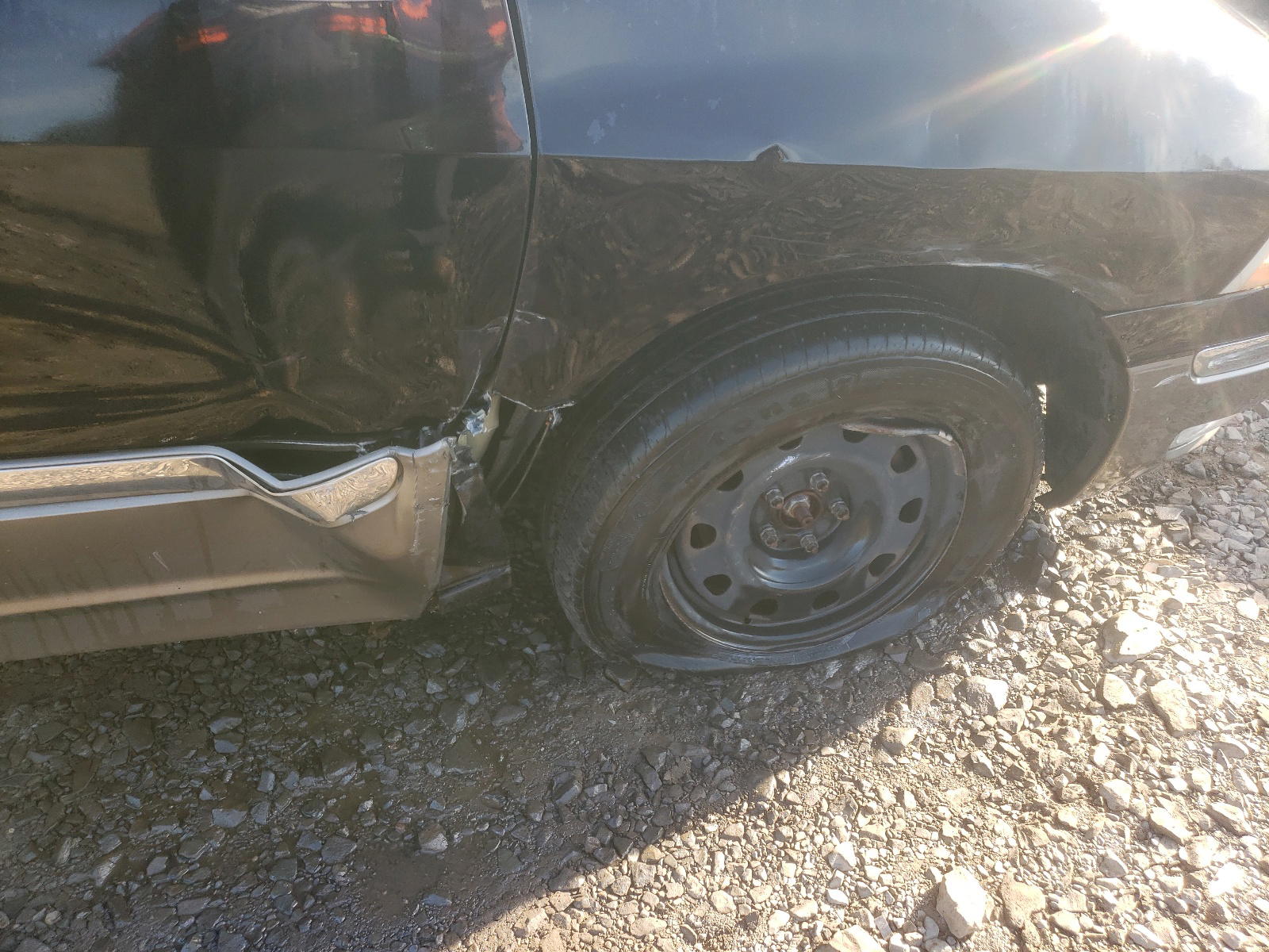 Photo 9 from auction – 2002 FORD WINDSTAR L with VIN 2FMDA58452BB83976