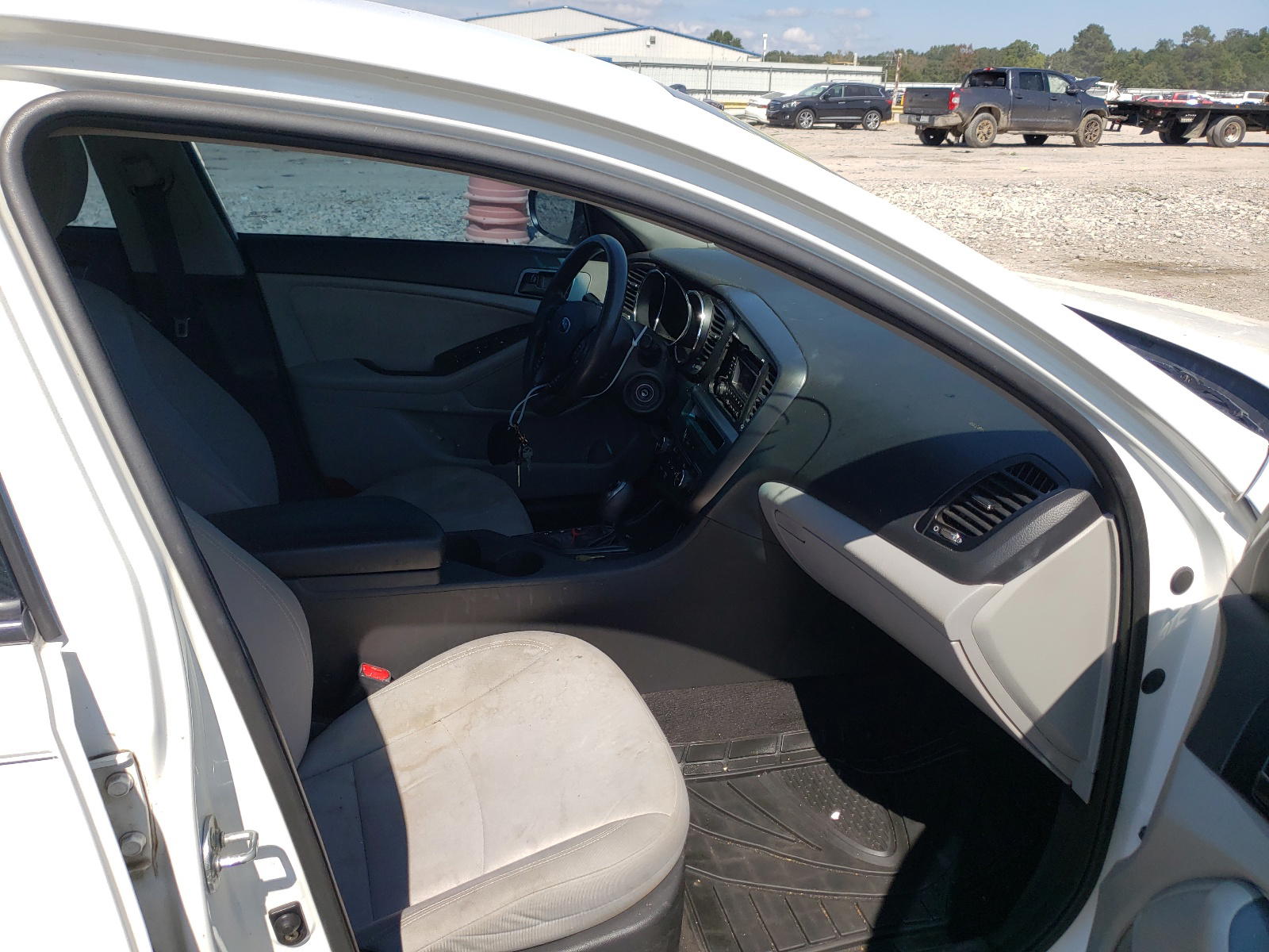 Photo 5 from auction – 2013 KIA OPTIMA LX with VIN KNAGM4A78D5312787