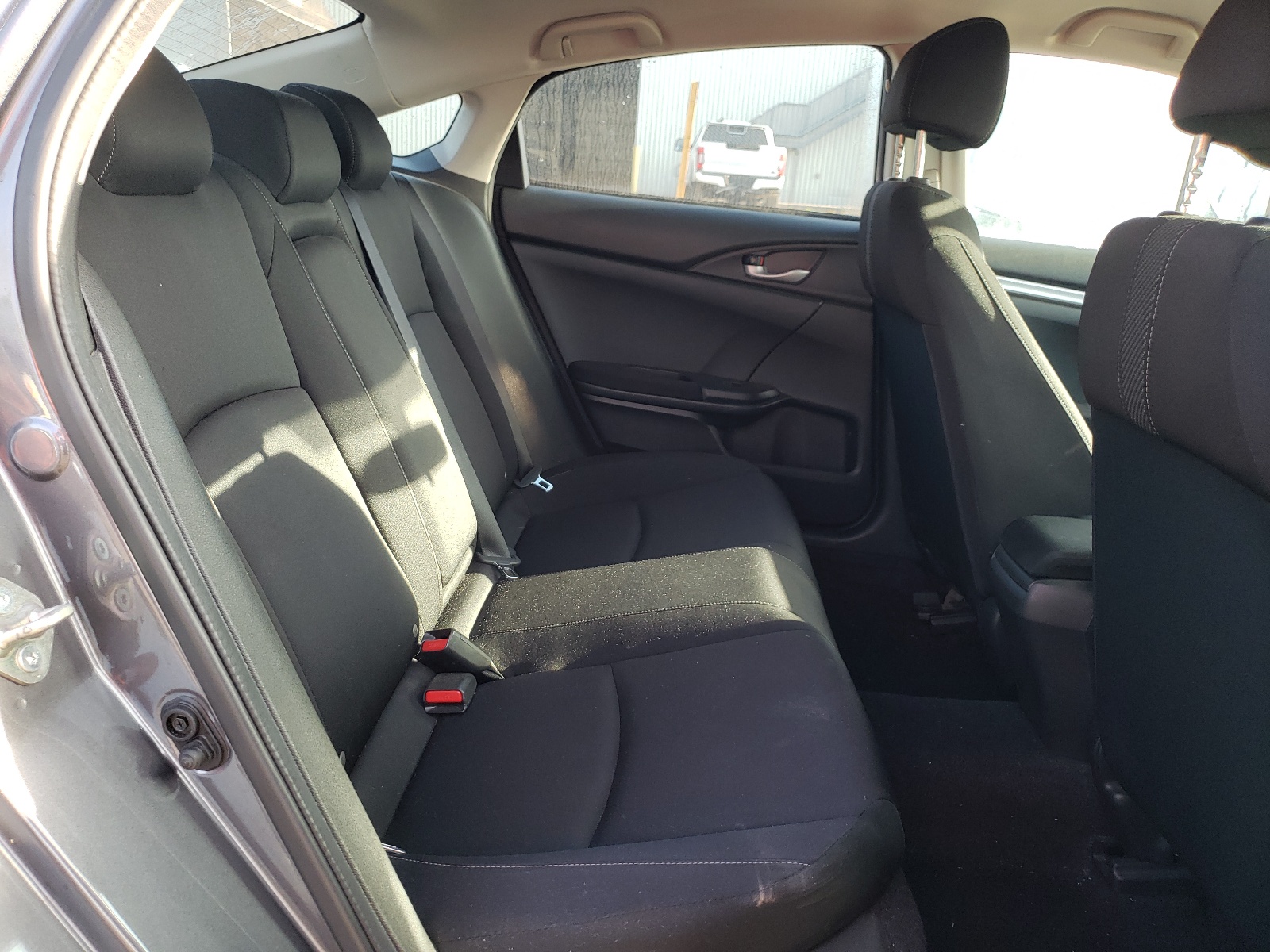 Photo 6 from auction – 2016 HONDA CIVIC LX with VIN 2HGFC2F55GH030425
