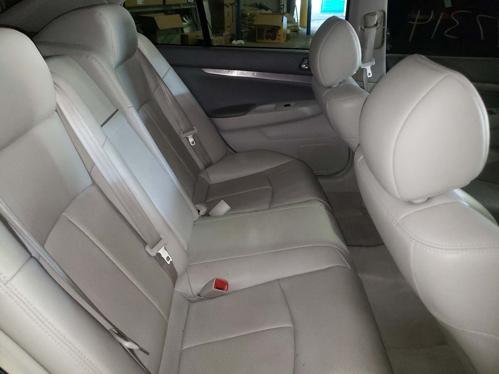 Photo 6 from auction – 2015 INFINITI Q40 with VIN JN1CV6AR6FM650325
