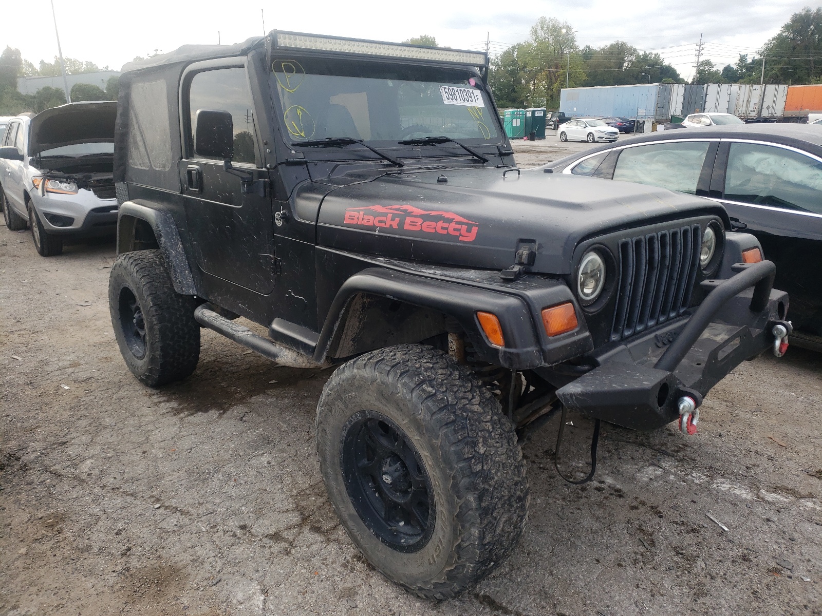 JEEP WRANGLER / 1999 with VIN 1J4FY19S1XP443671 - Photo from auction