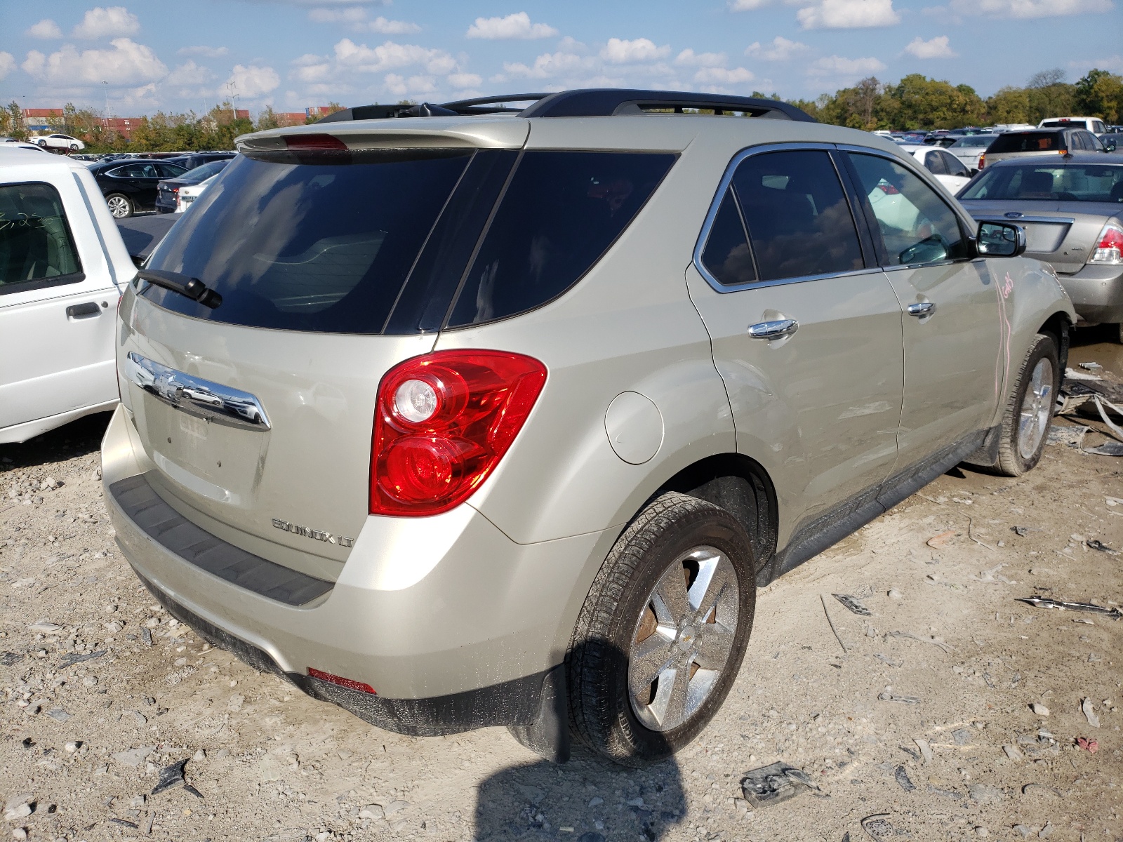 Photo 4 from auction – 2014 CHEVROLET EQUINOX LT with VIN 2GNALBEK0E6332852