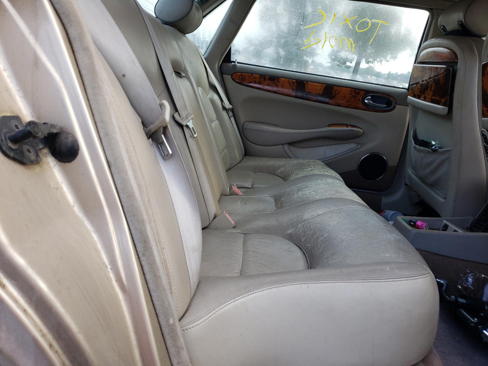 Photo 6 from auction – 2002 JAGUAR VANDENPLAS with VIN SAJDA24C02LF40226