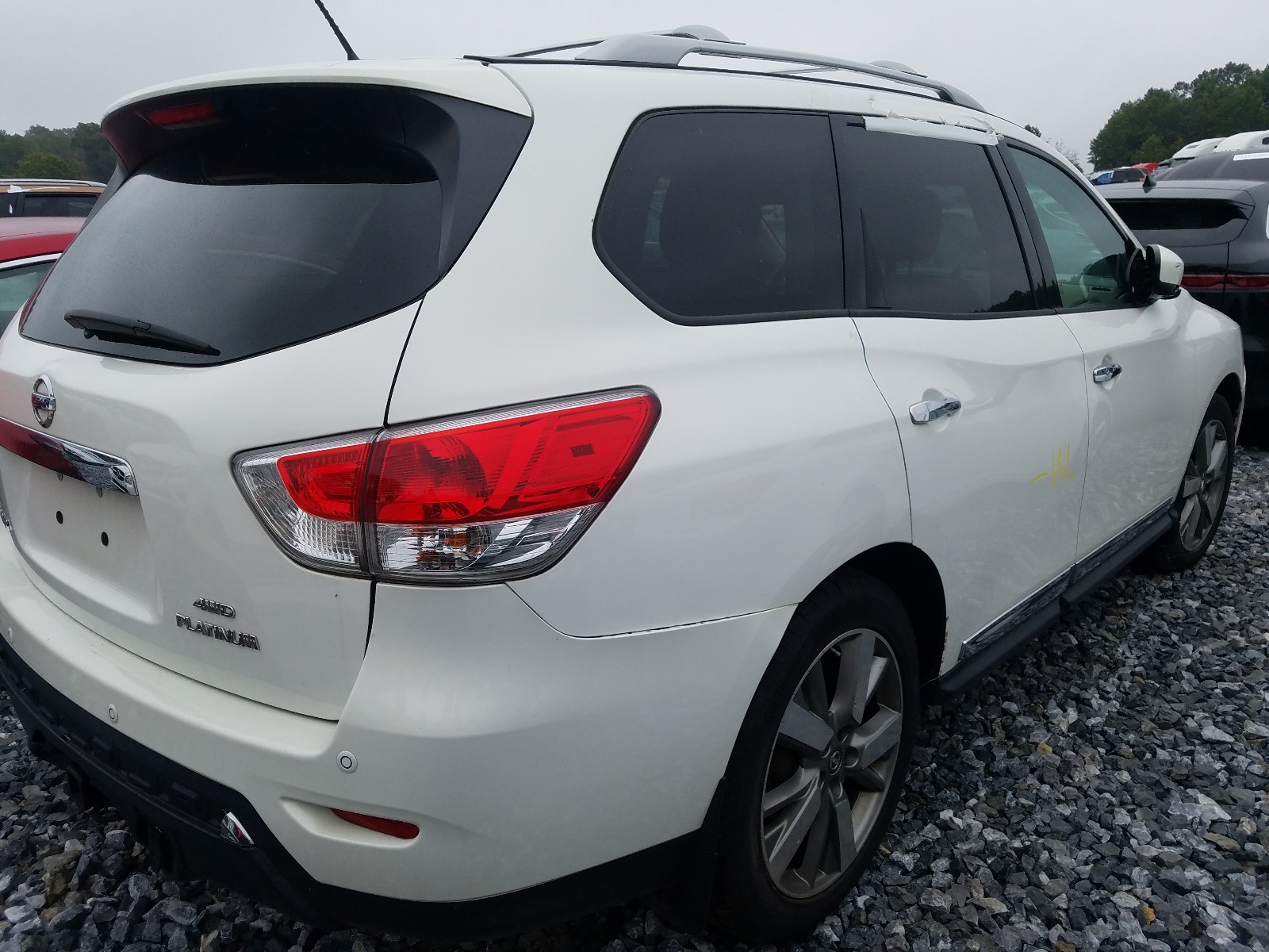 Photo 4 from auction – 2013 NISSAN PATHFINDER with VIN 5N1AR2MM1DC665587