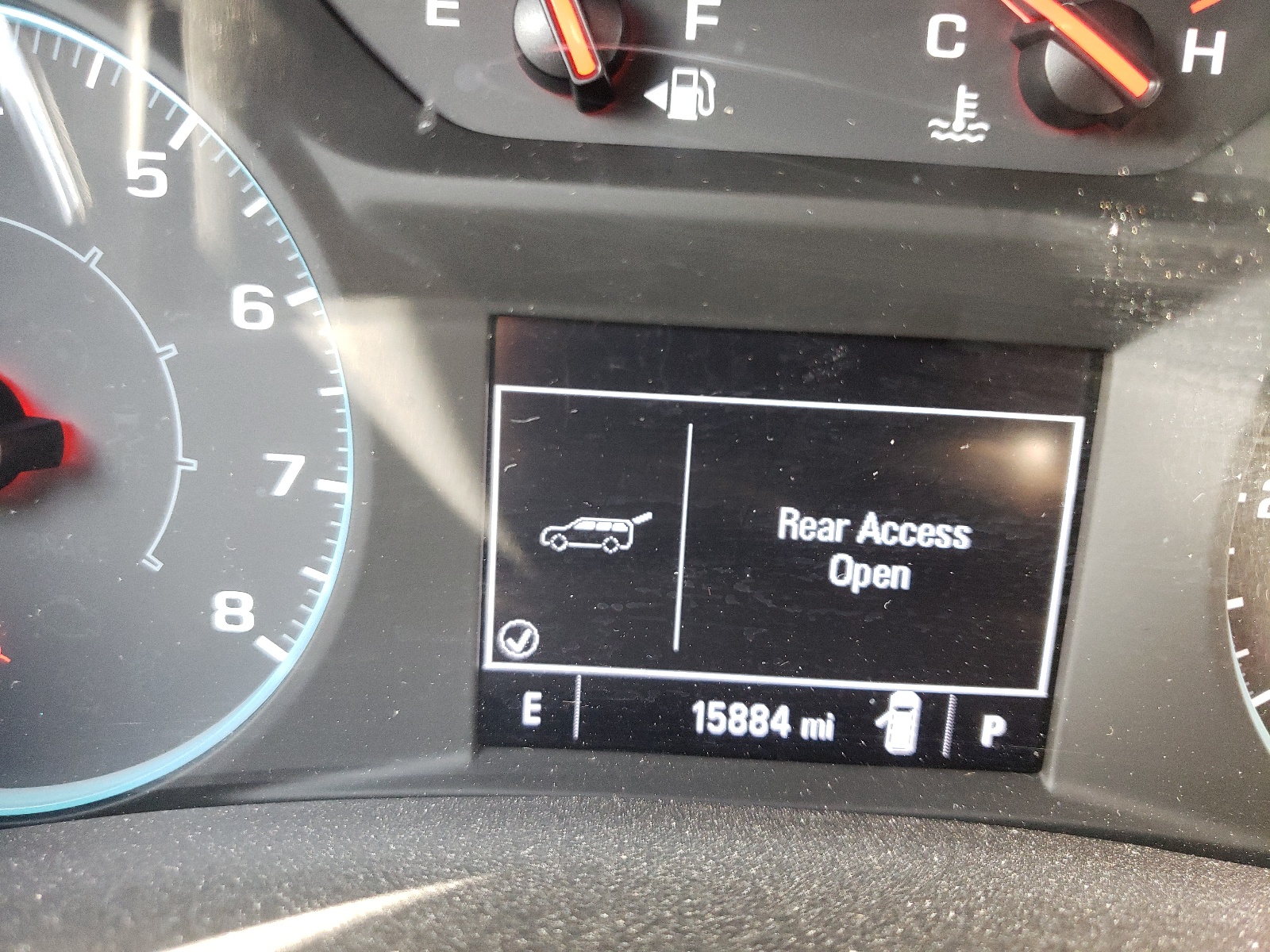Photo 8 from auction – 2020 CHEVROLET EQUINOX LS with VIN 2GNAXHEV4L6227181