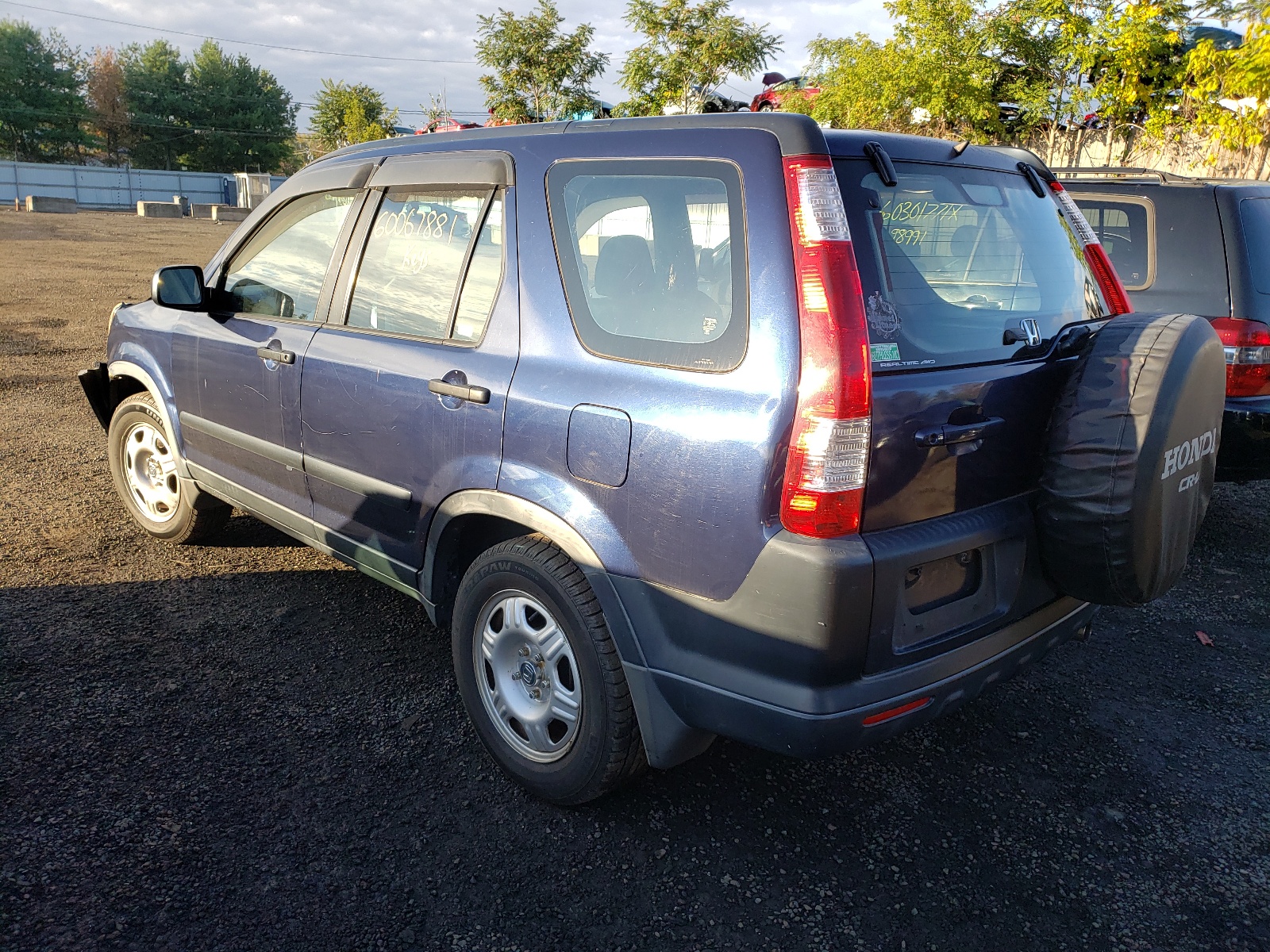 Photo 3 from auction – 2006 HONDA CR-V LX with VIN JHLRD78556C016841