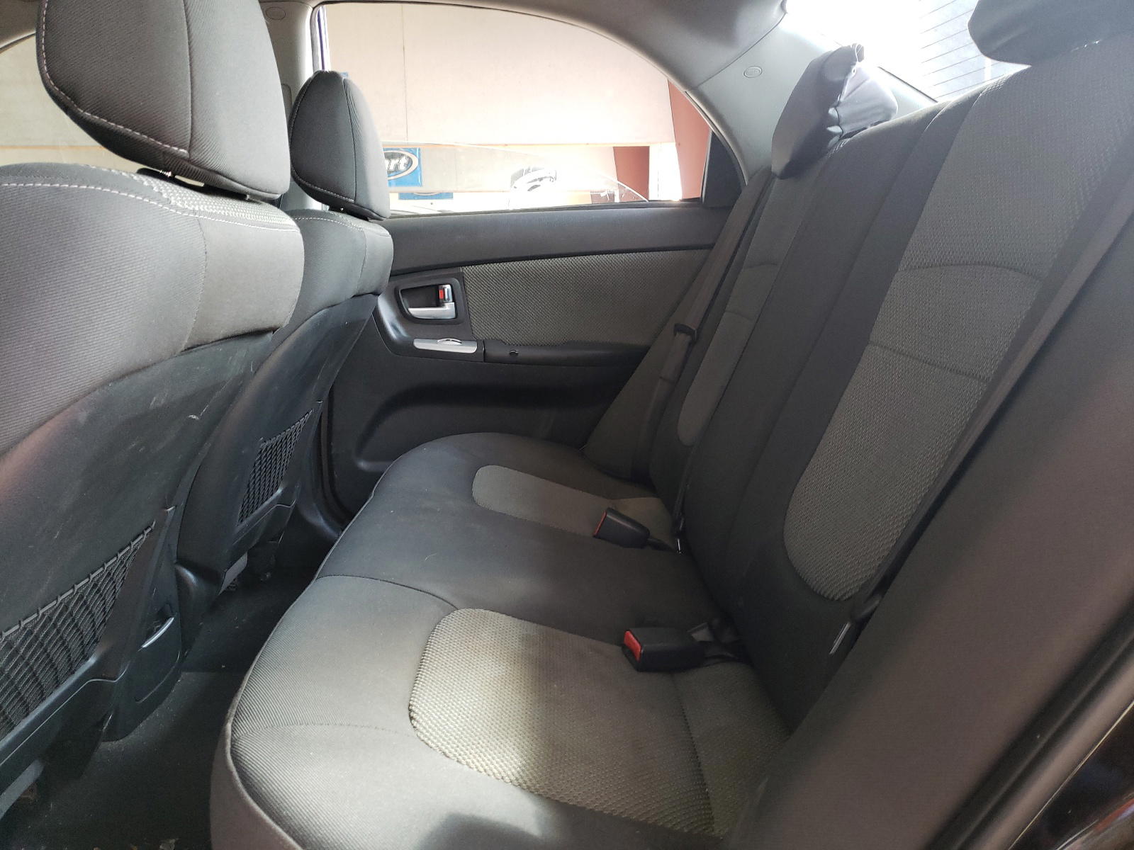 Photo 6 from auction – 2009 KIA SPECTRA EX with VIN KNAFE222495024496