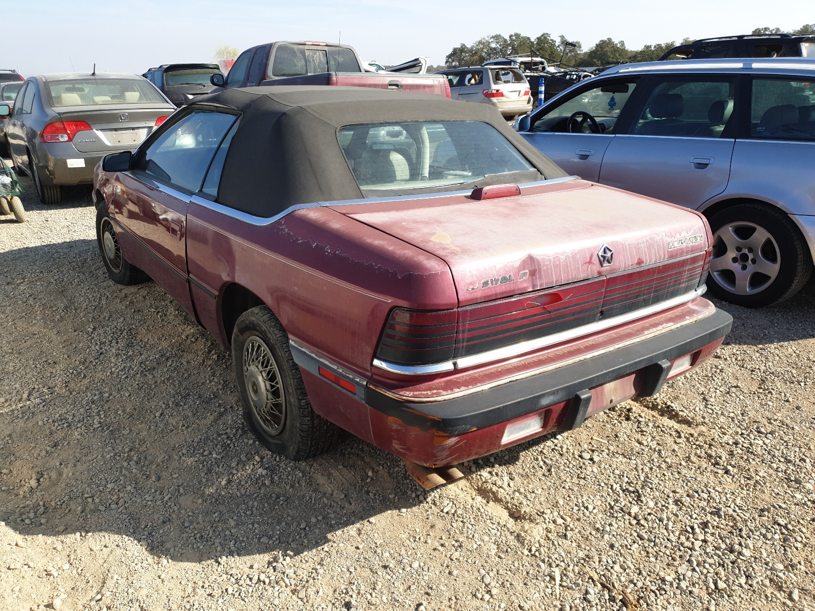 Photo 3 from auction – 1991 CHRYSLER LEBARON with VIN 1C3XJ4532MG121880
