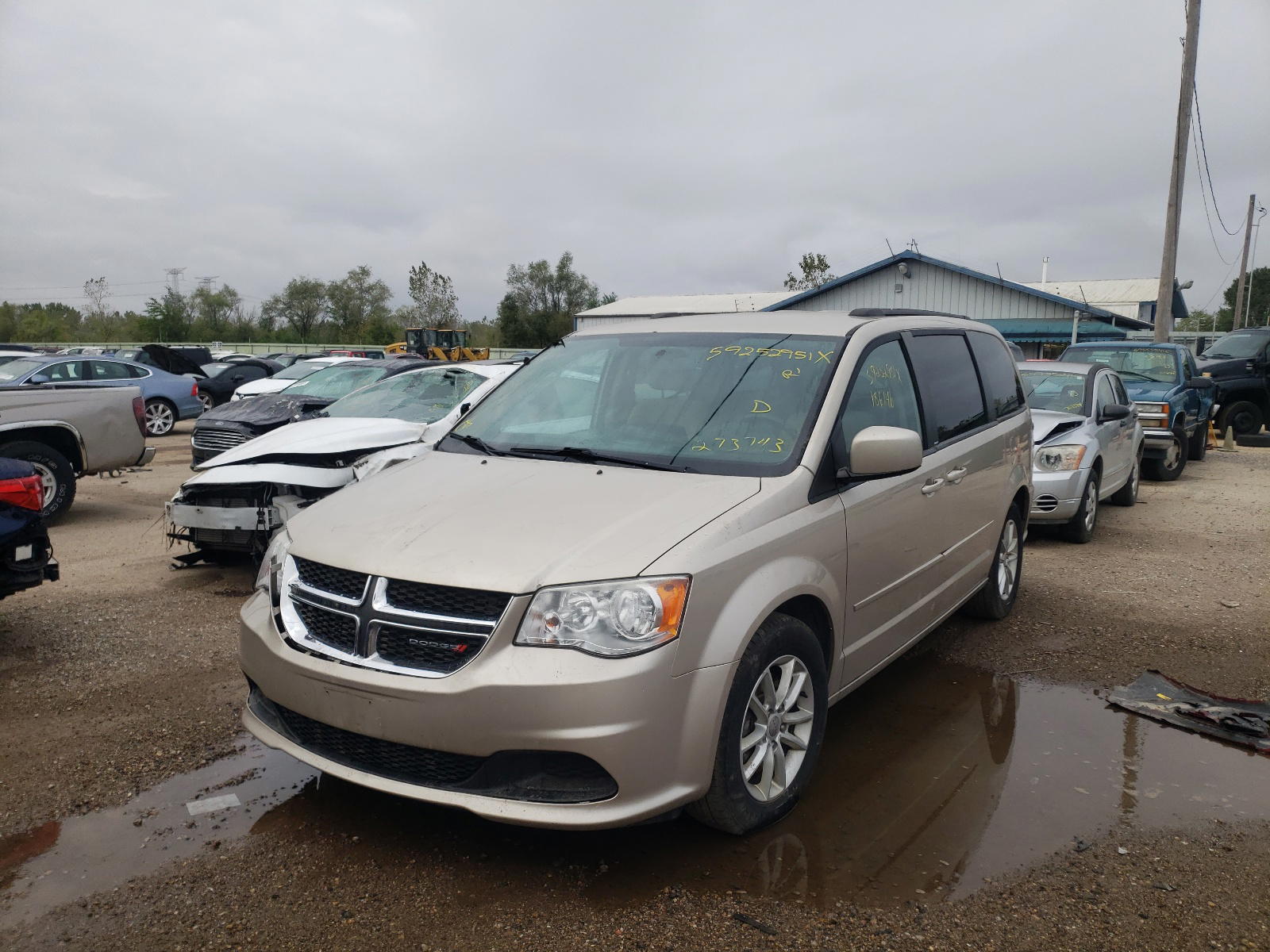 Photo 2 from auction – 2014 DODGE GRAND CARA with VIN 2C4RDGCG2ER273743