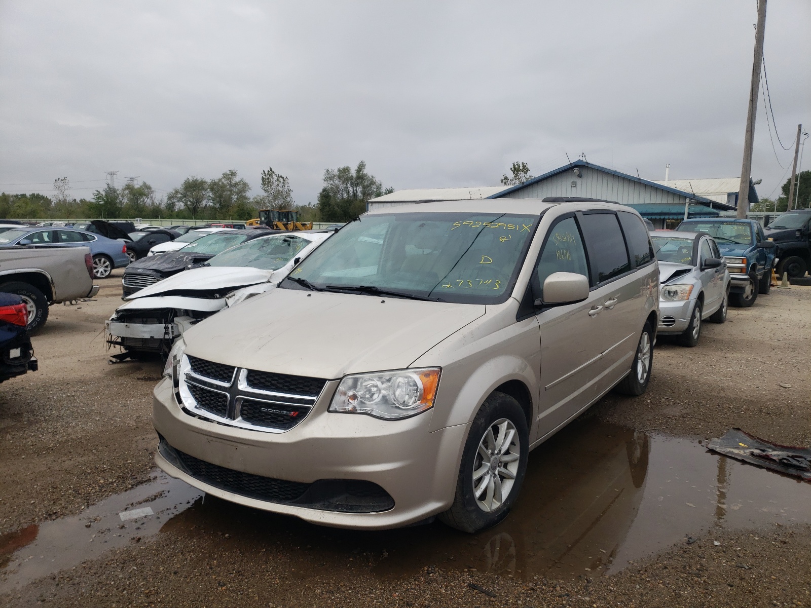 صورة رقم 2 من المزاد - 2014 DODGE GRAND CARA مع VIN 2C4RDGCG2ER273743