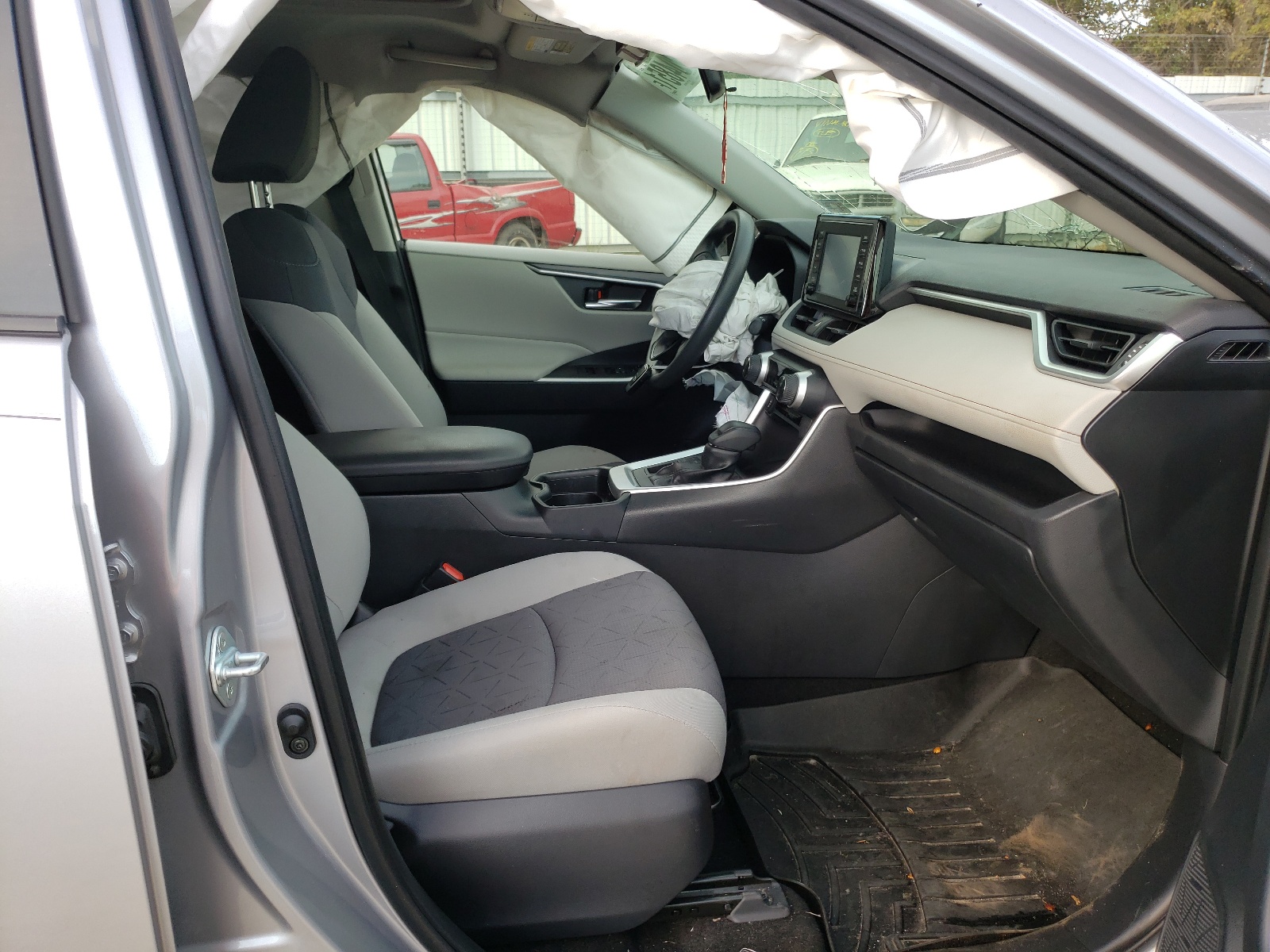 صورة رقم 5 من المزاد - 2019 TOYOTA RAV4 XLE مع VIN JTMP1RFV5KD044557